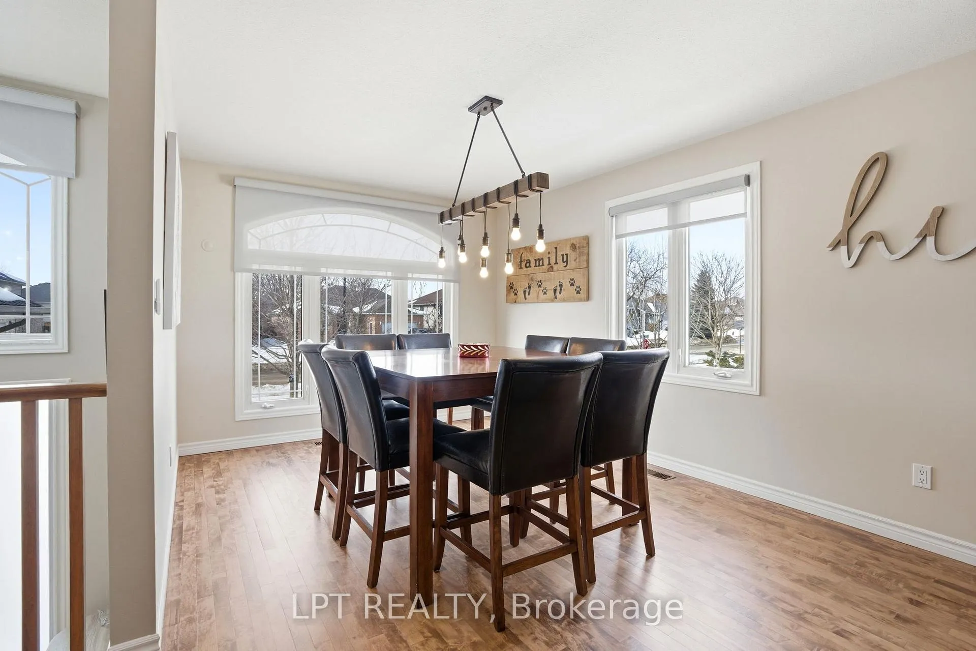 Photo 8 of 582 Harris Circle, Strathroy-Caradoc, NE — HOMEH