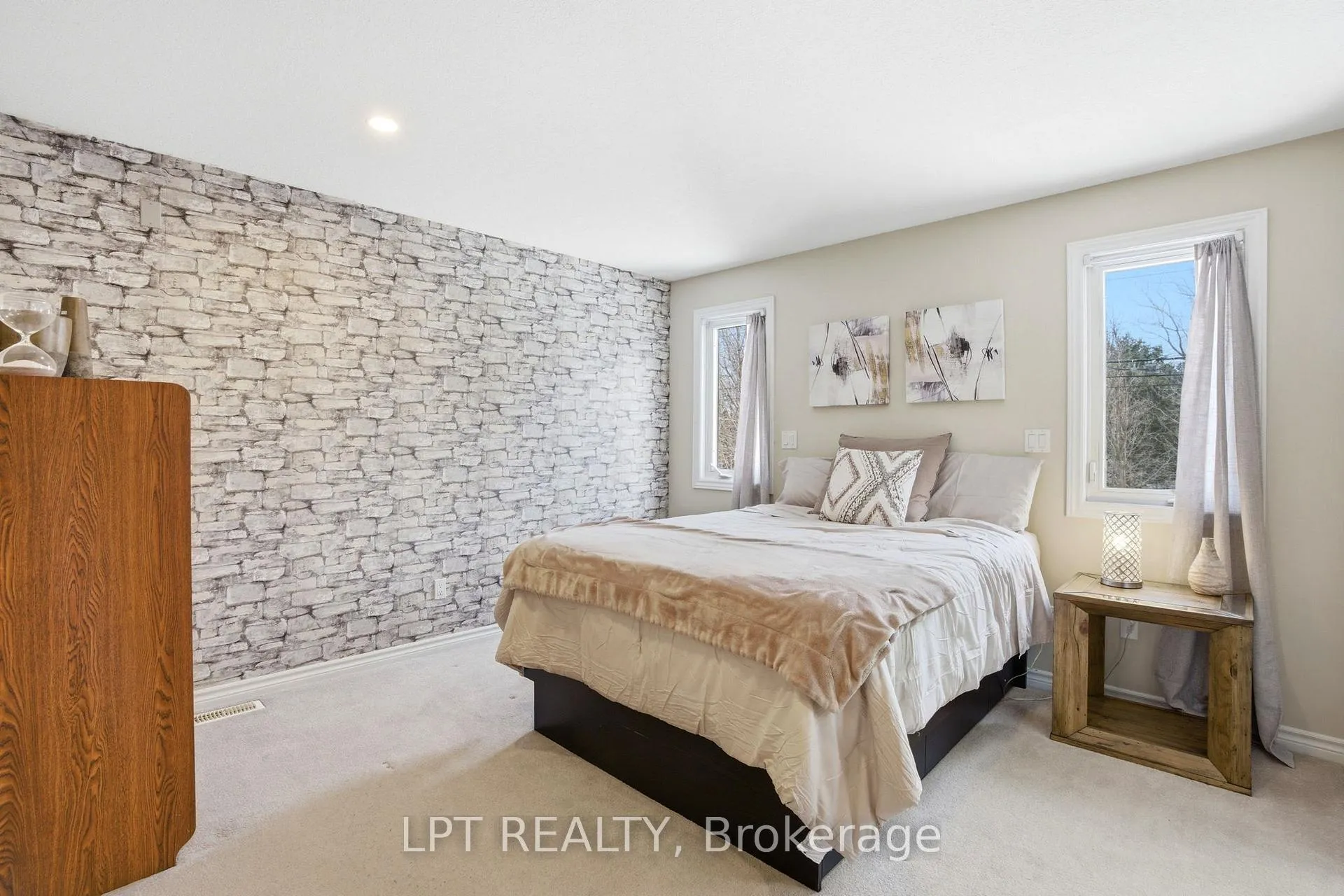 Photo 23 of 582 Harris Circle, Strathroy-Caradoc, NE — HOMEH