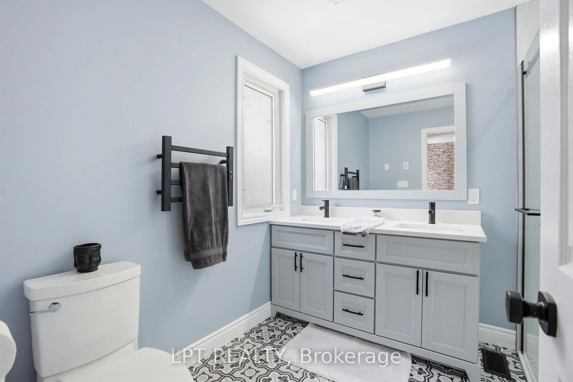 Photo 25 of 582 Harris Circle, Strathroy-Caradoc, NE — HOMEH