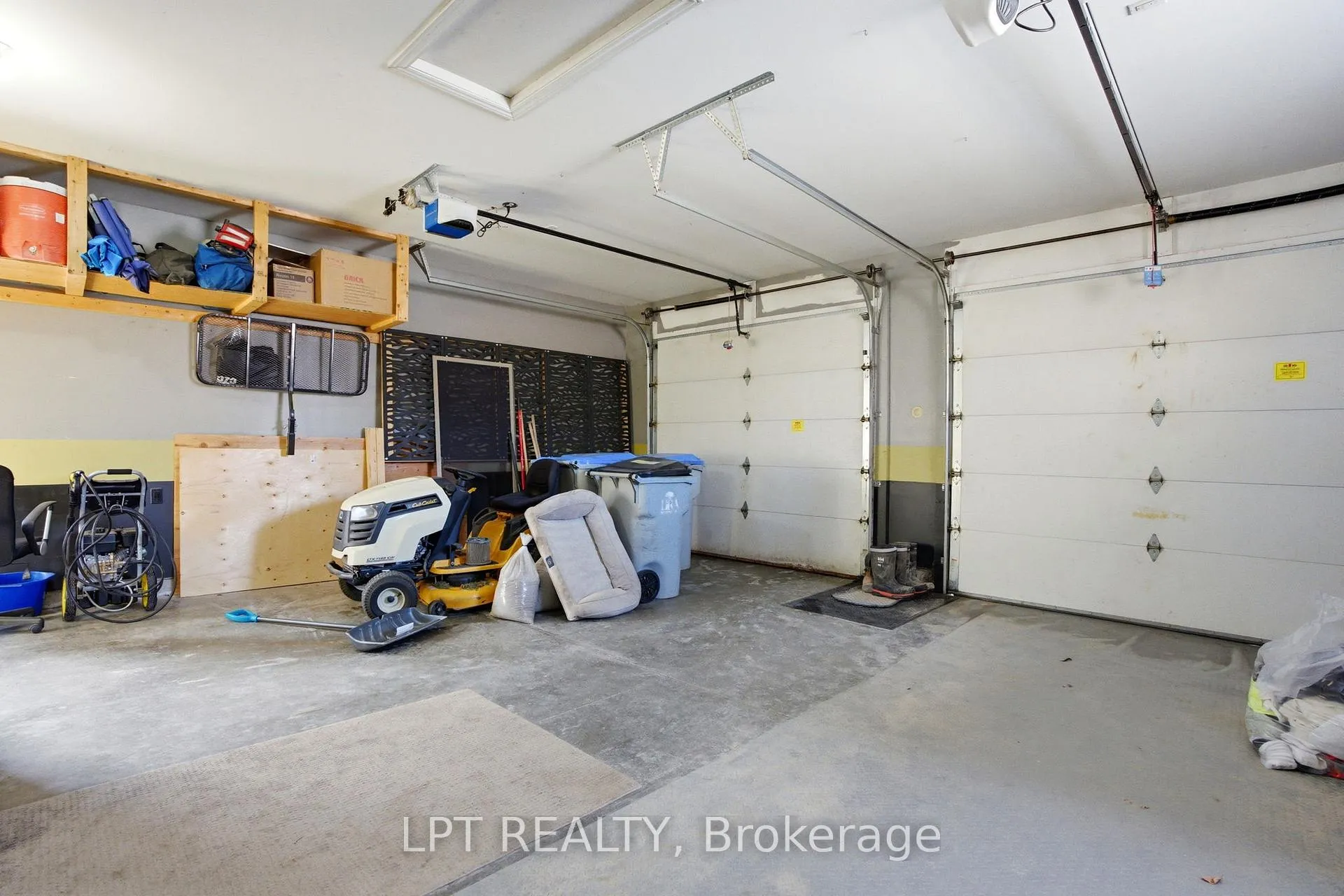 Photo 35 of 582 Harris Circle, Strathroy-Caradoc, NE — HOMEH
