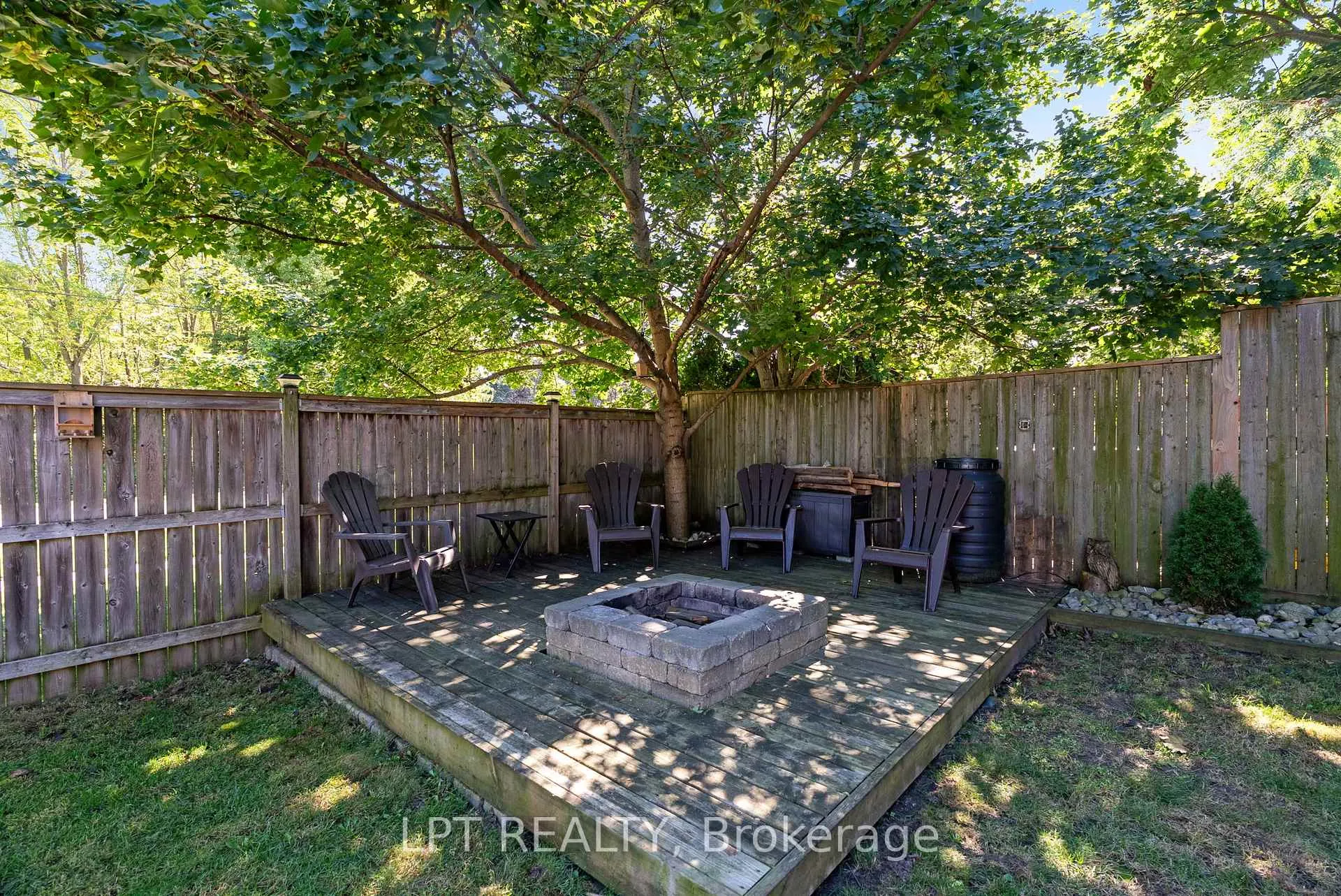 Photo 37 of 582 Harris Circle, Strathroy-Caradoc, NE — HOMEH