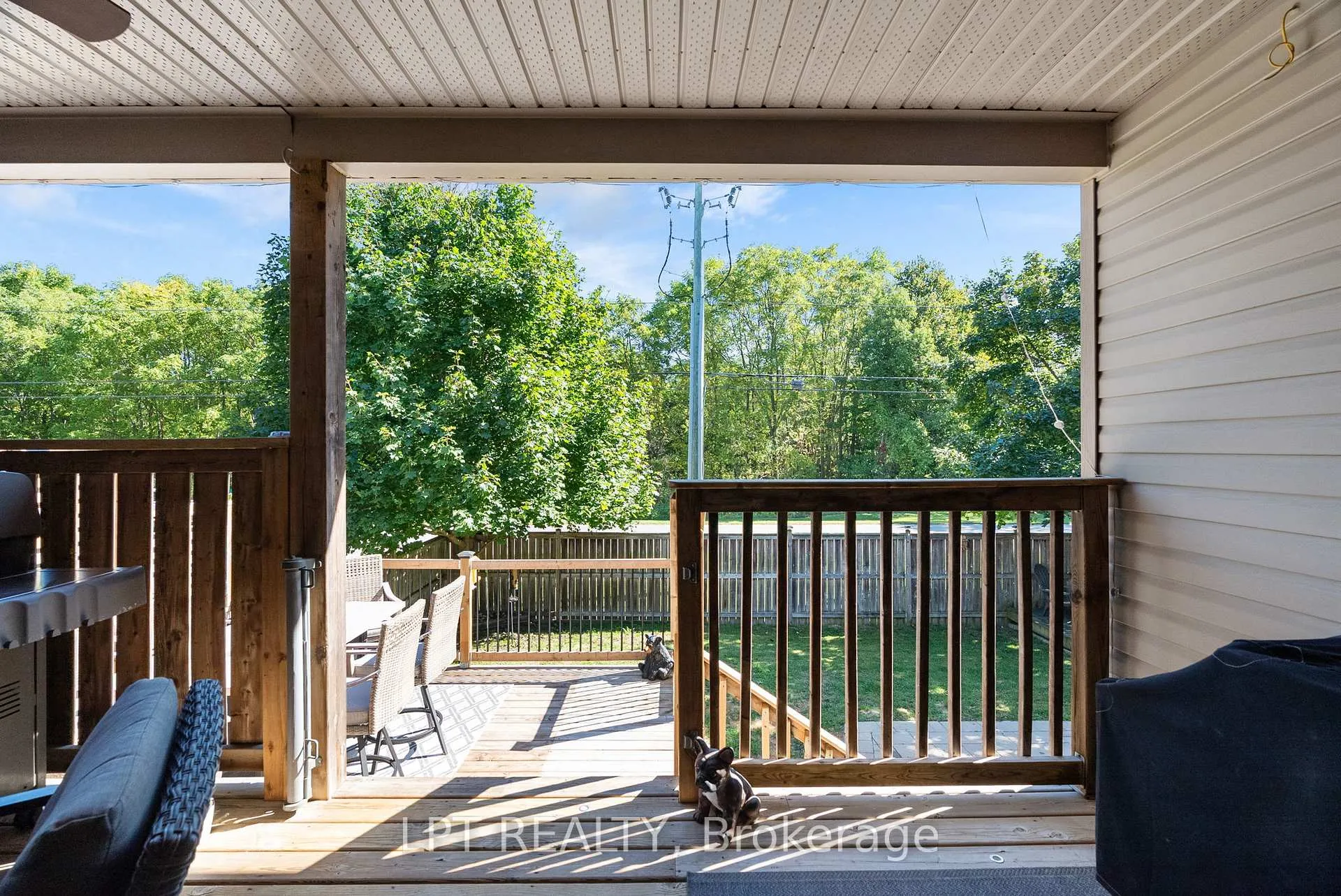Photo 42 of 582 Harris Circle, Strathroy-Caradoc, NE — HOMEH