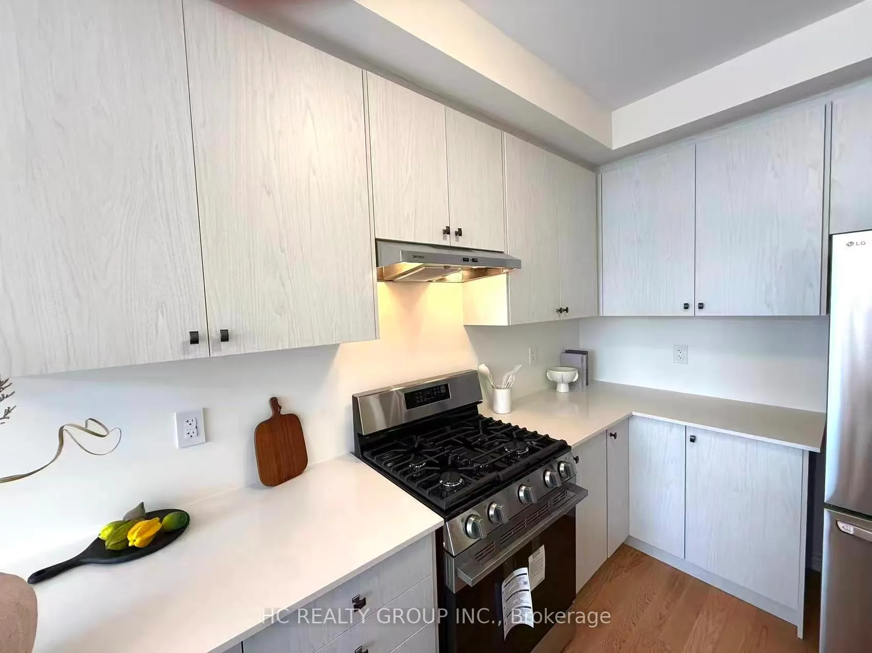 Photo 10 of Unit 7, 66 Main Street, King, Schomberg — HOMEH