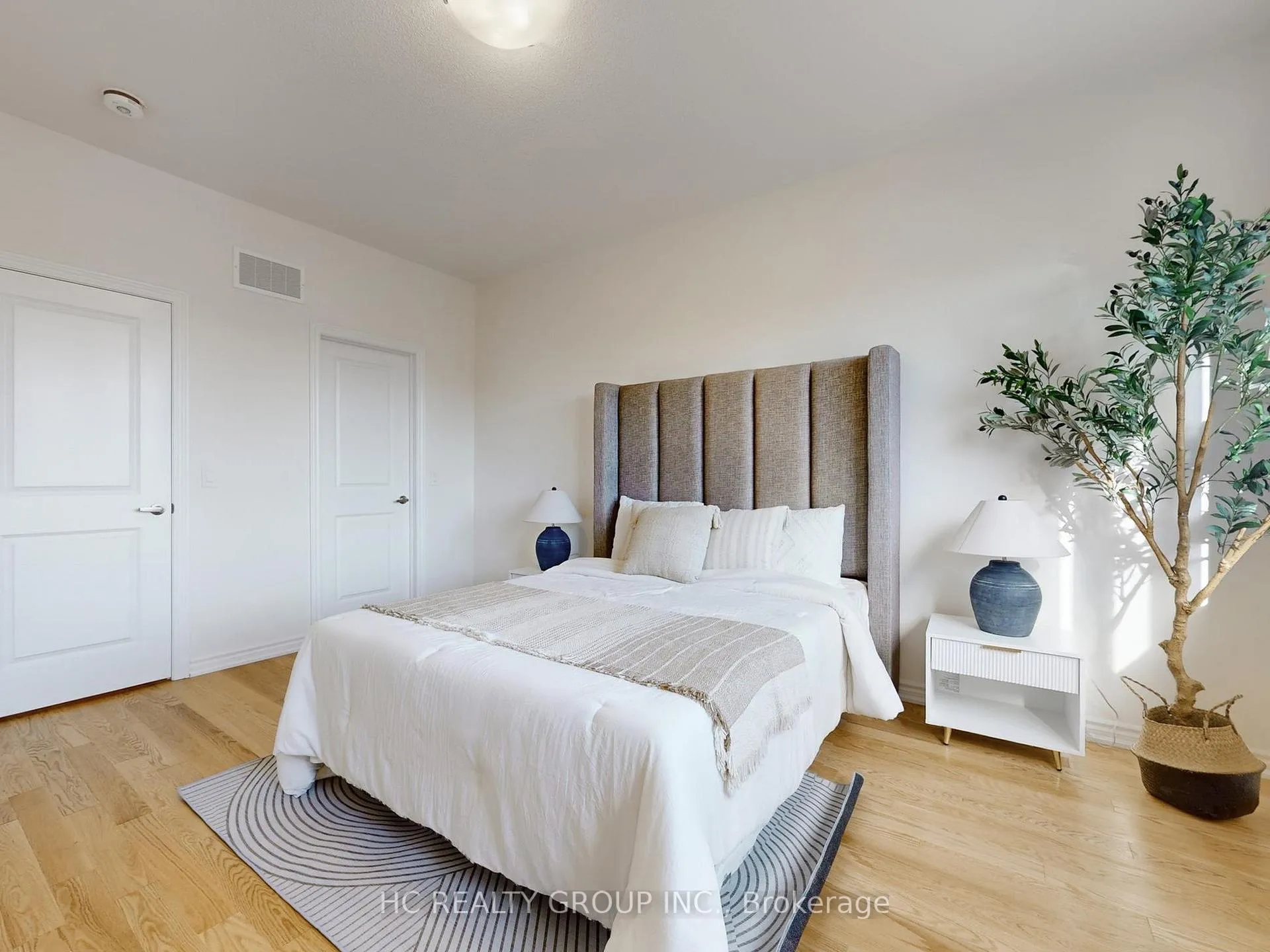 Photo 22 of Unit 7, 66 Main Street, King, Schomberg — HOMEH