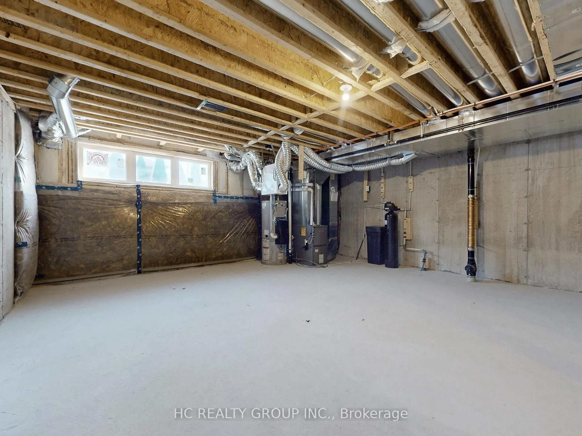 Photo 35 of Unit 7, 66 Main Street, King, Schomberg — HOMEH
