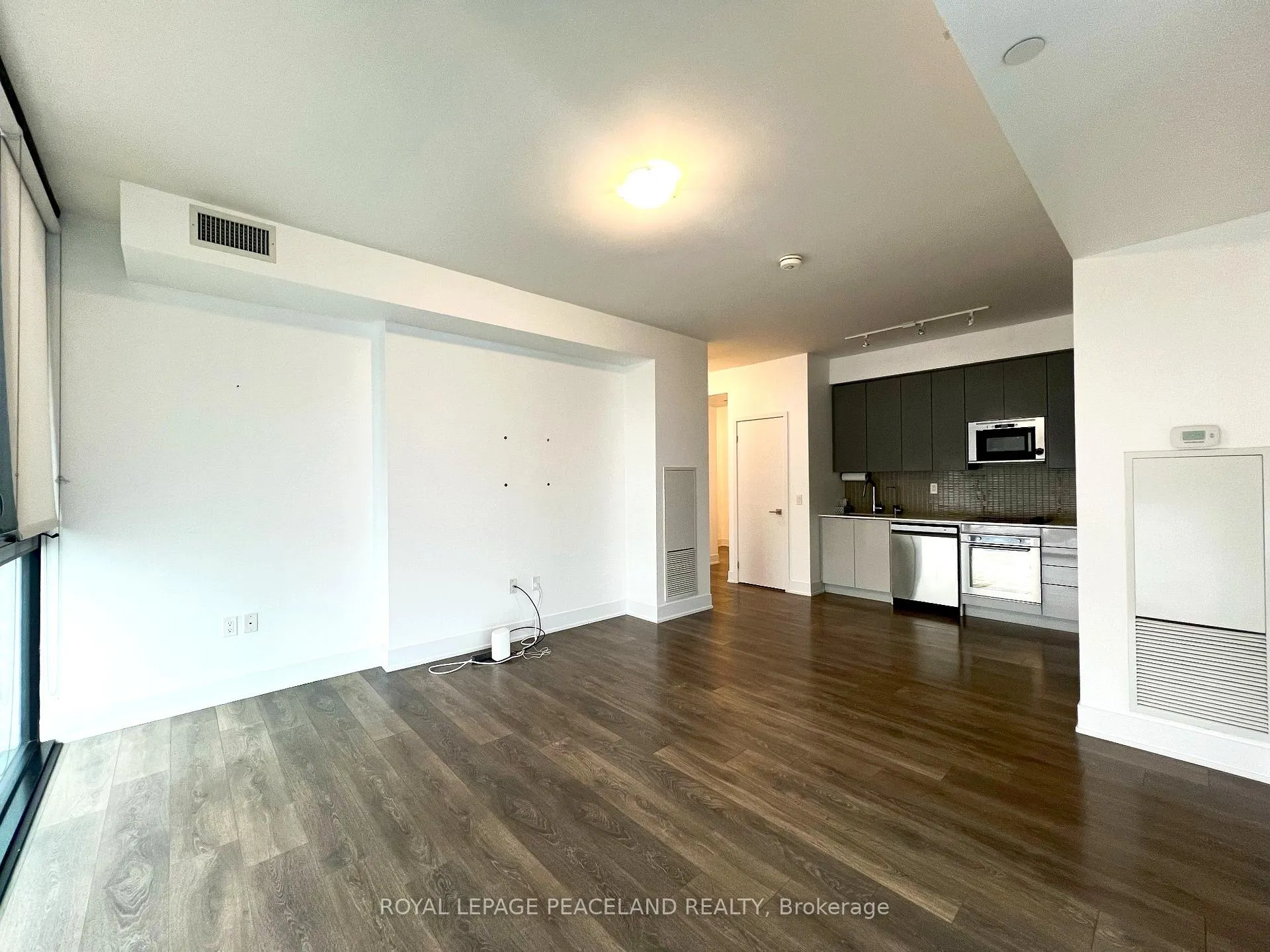 Photo 2 of Unit 2002, 2908 Highway 7, Vaughan, Concord — HOMEH