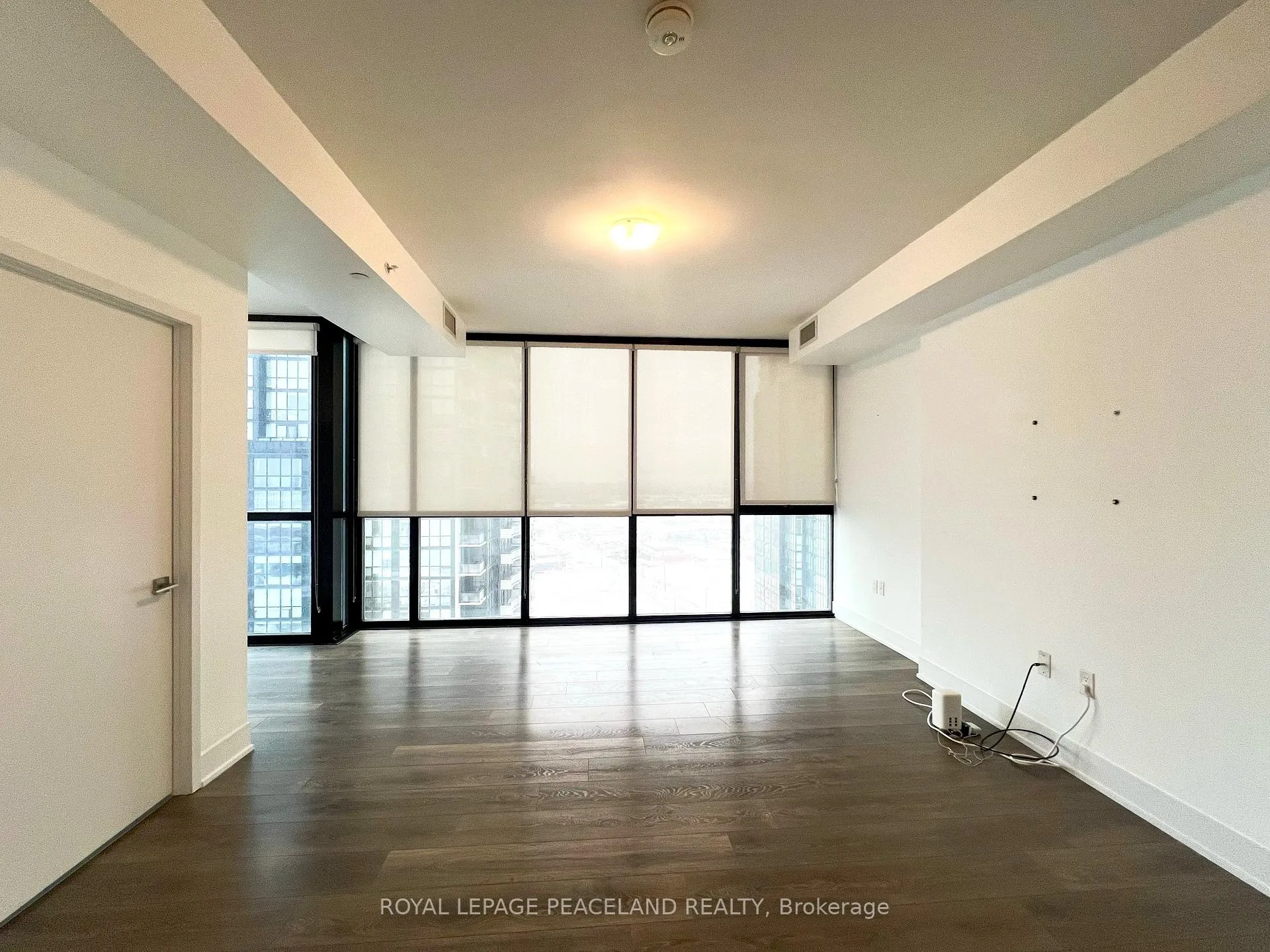 Photo 10 of Unit 2002, 2908 Highway 7, Vaughan, Concord — HOMEH