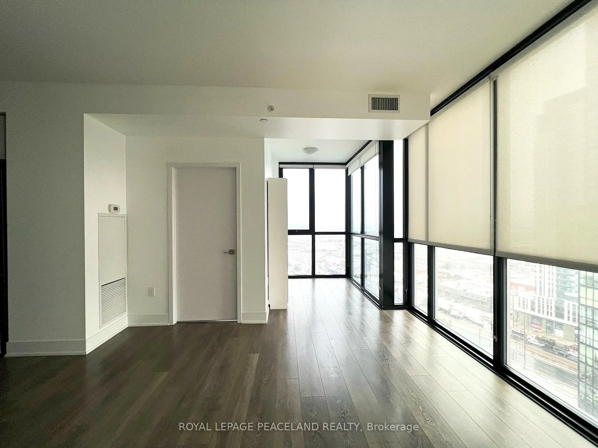 Photo 11 of Unit 2002, 2908 Highway 7, Vaughan, Concord — HOMEH