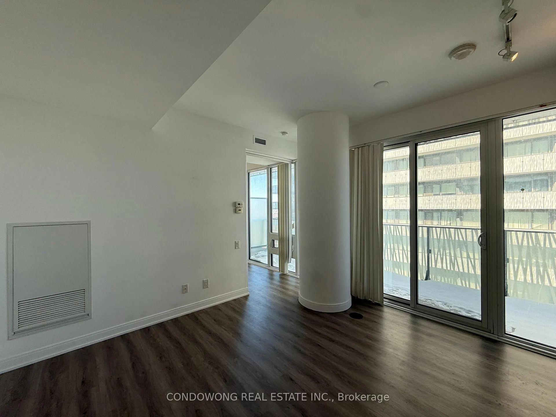 Photo 4 of Unit 4301, 42 Charles Street E, Toronto, Church-Yonge Corridor — HOMEH