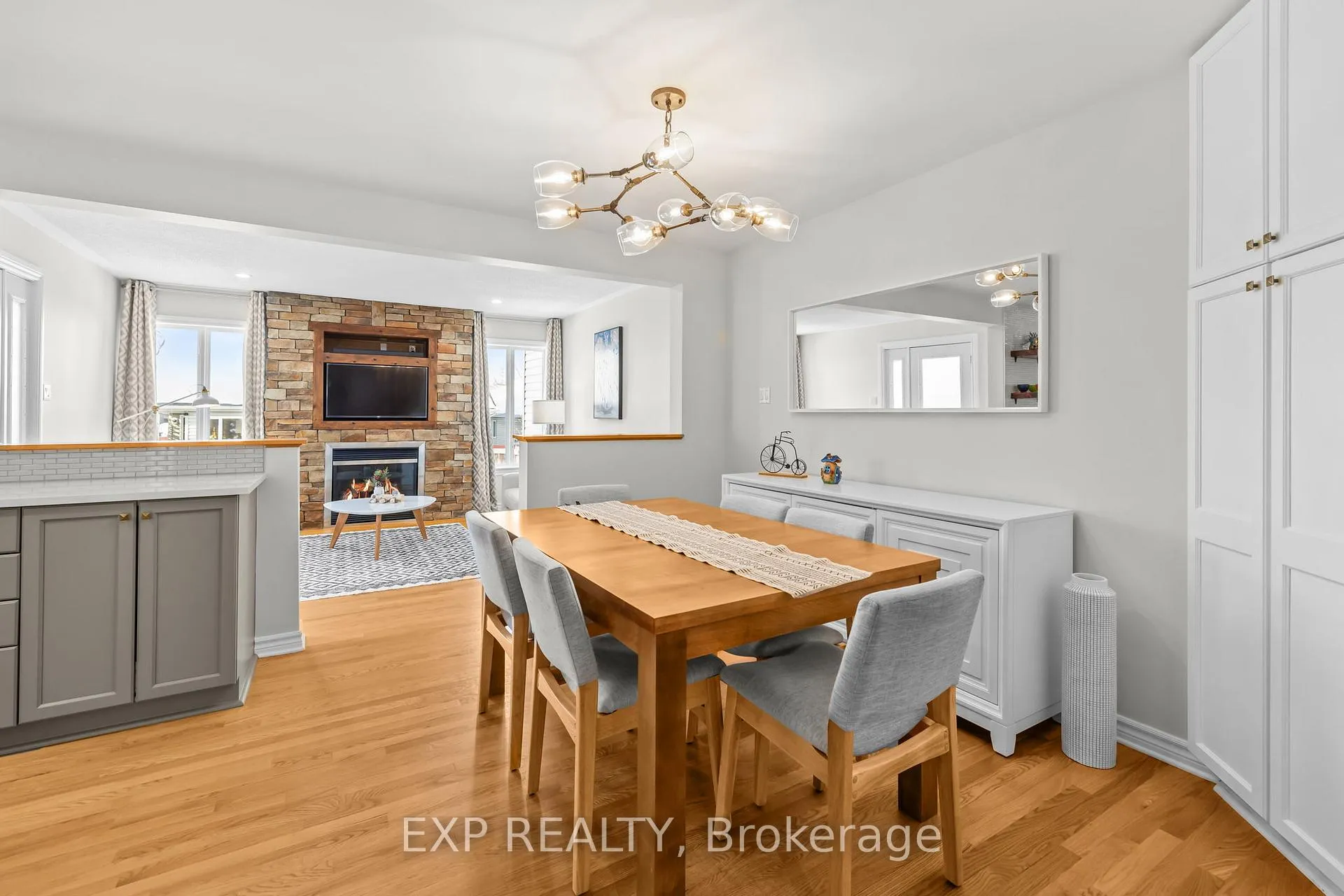 Photo 8 of 243 Deerfox Drive, Ottawa, Barrhaven - Longfields — HOMEH