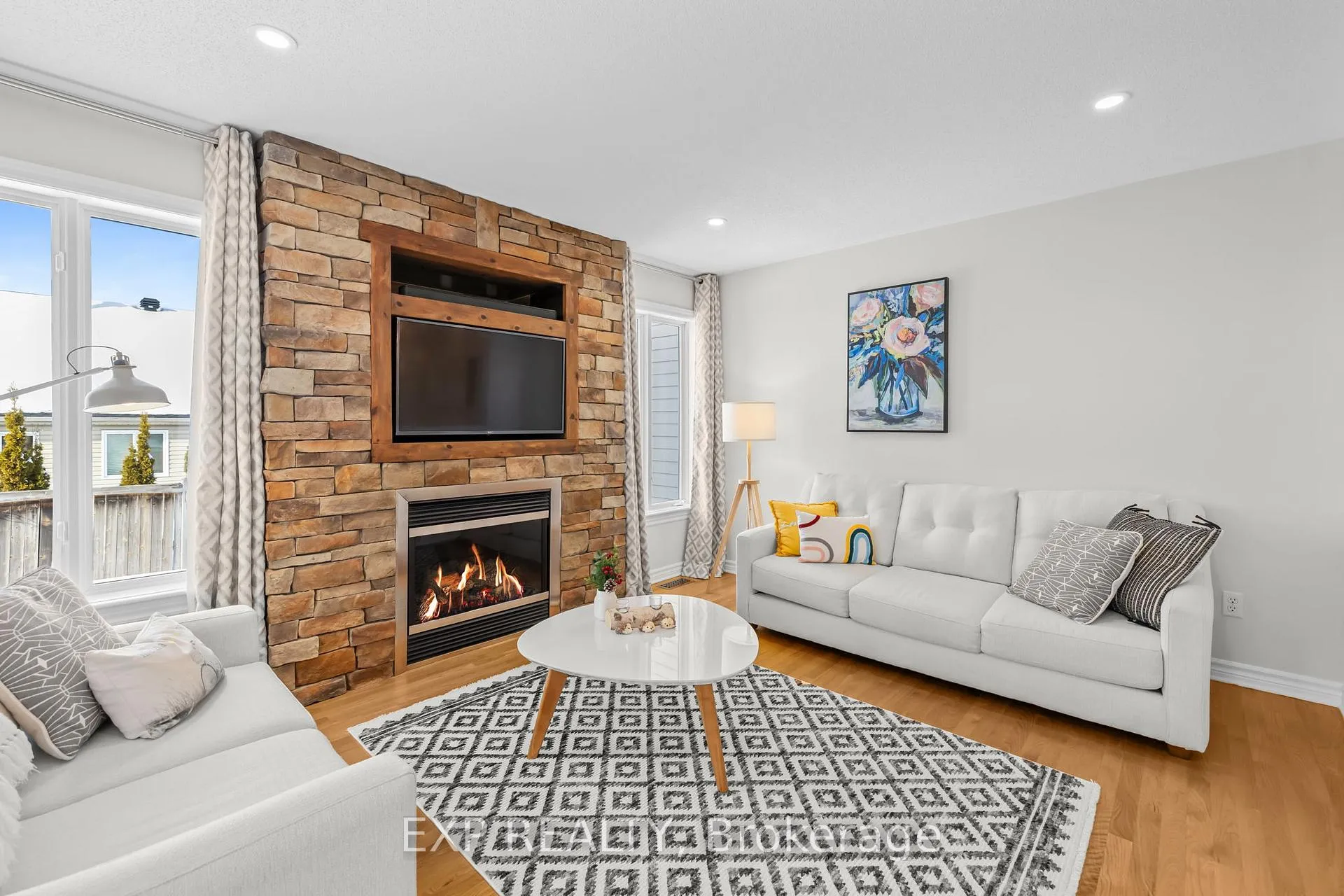 Photo 16 of 243 Deerfox Drive, Ottawa, Barrhaven - Longfields — HOMEH