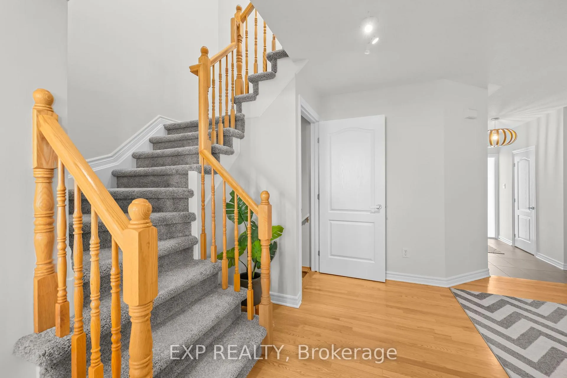Photo 21 of 243 Deerfox Drive, Ottawa, Barrhaven - Longfields — HOMEH