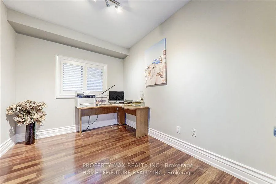 Photo 7 of 28 Billancourt Crescent, Brampton, Vales of Castlemore North — HOMEH
