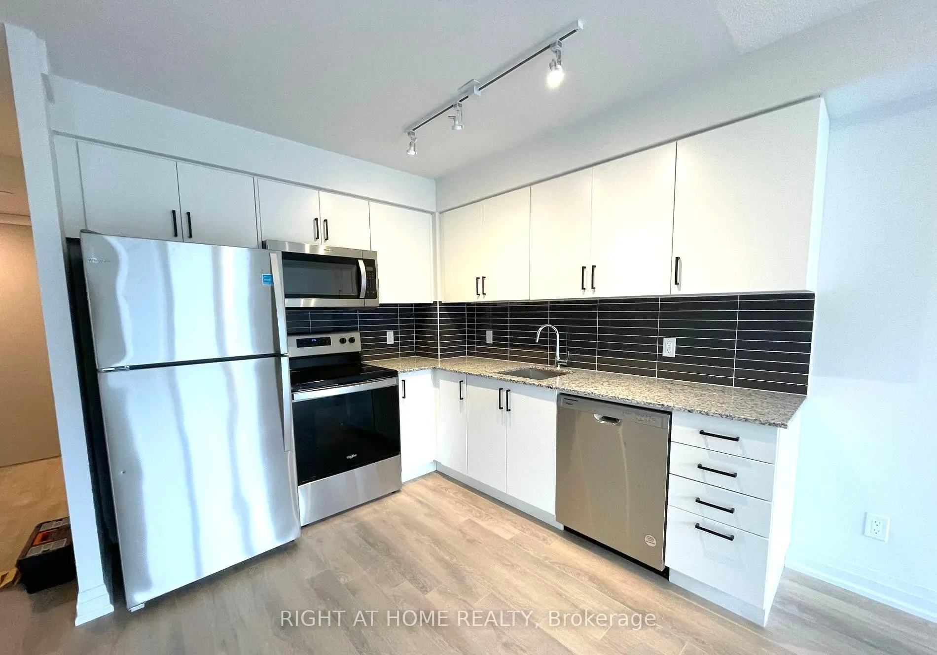 Photo 1 of Unit 1608, 20 Meadowglen Place, Scarborough, Woburn — HOMEH