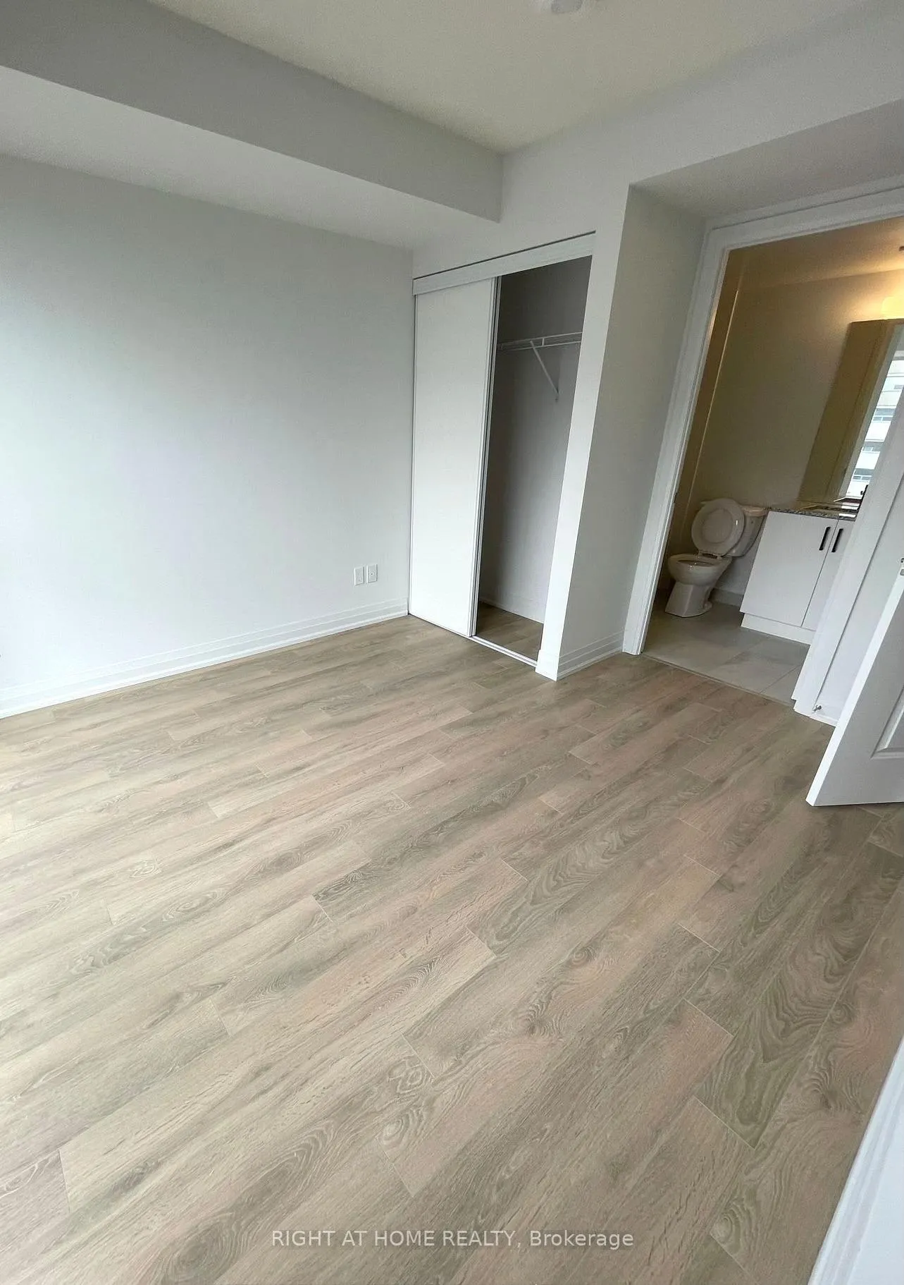 Photo 2 of Unit 1608, 20 Meadowglen Place, Scarborough, Woburn — HOMEH