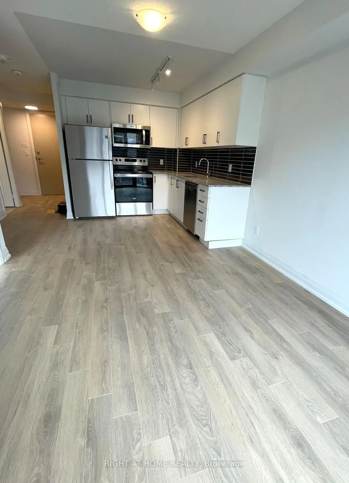 Photo 5 of Unit 1608, 20 Meadowglen Place, Scarborough, Woburn — HOMEH