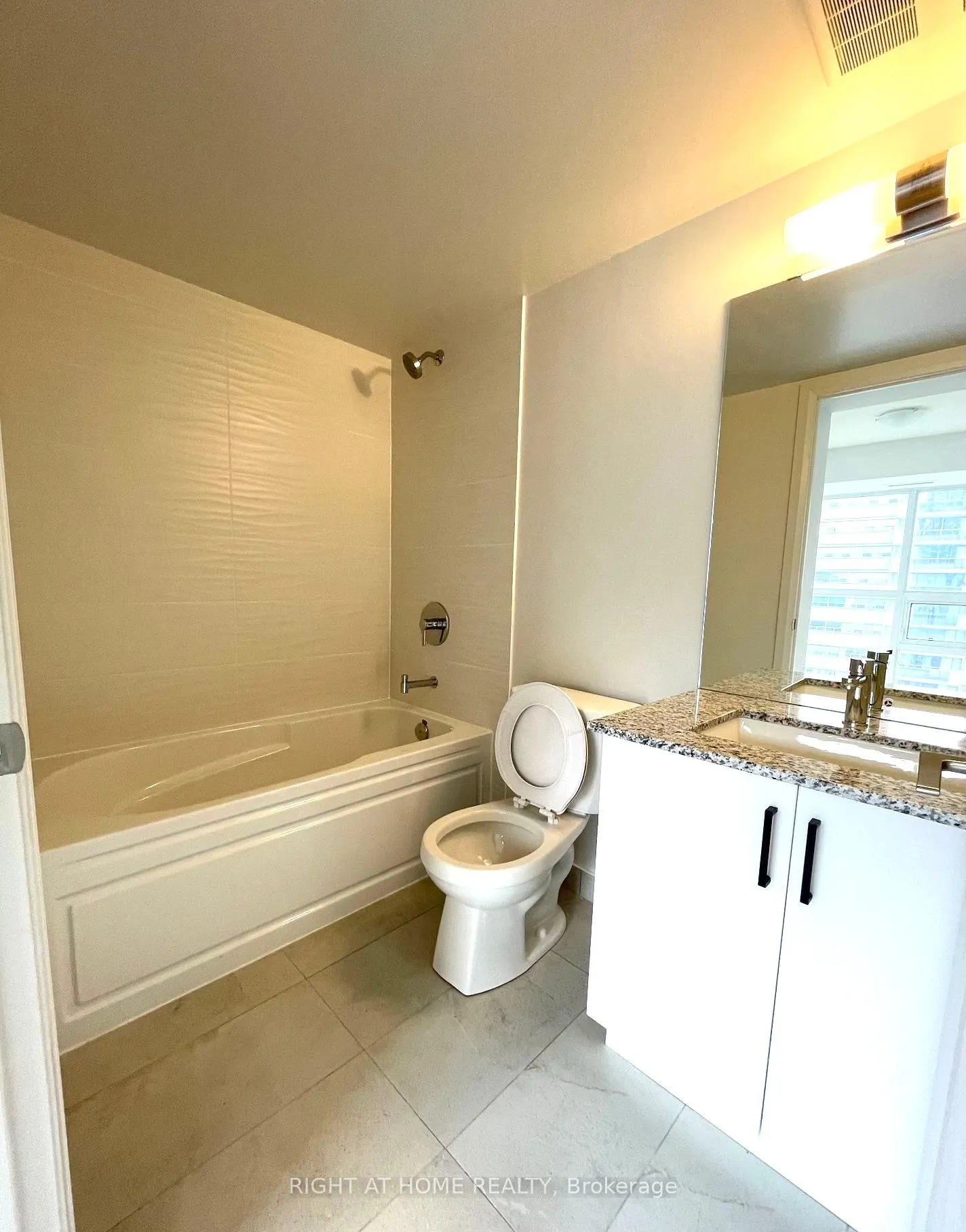 Photo 6 of Unit 1608, 20 Meadowglen Place, Scarborough, Woburn — HOMEH