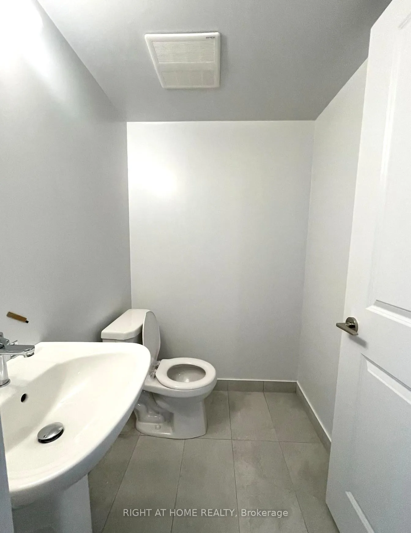 Photo 8 of Unit 1608, 20 Meadowglen Place, Scarborough, Woburn — HOMEH