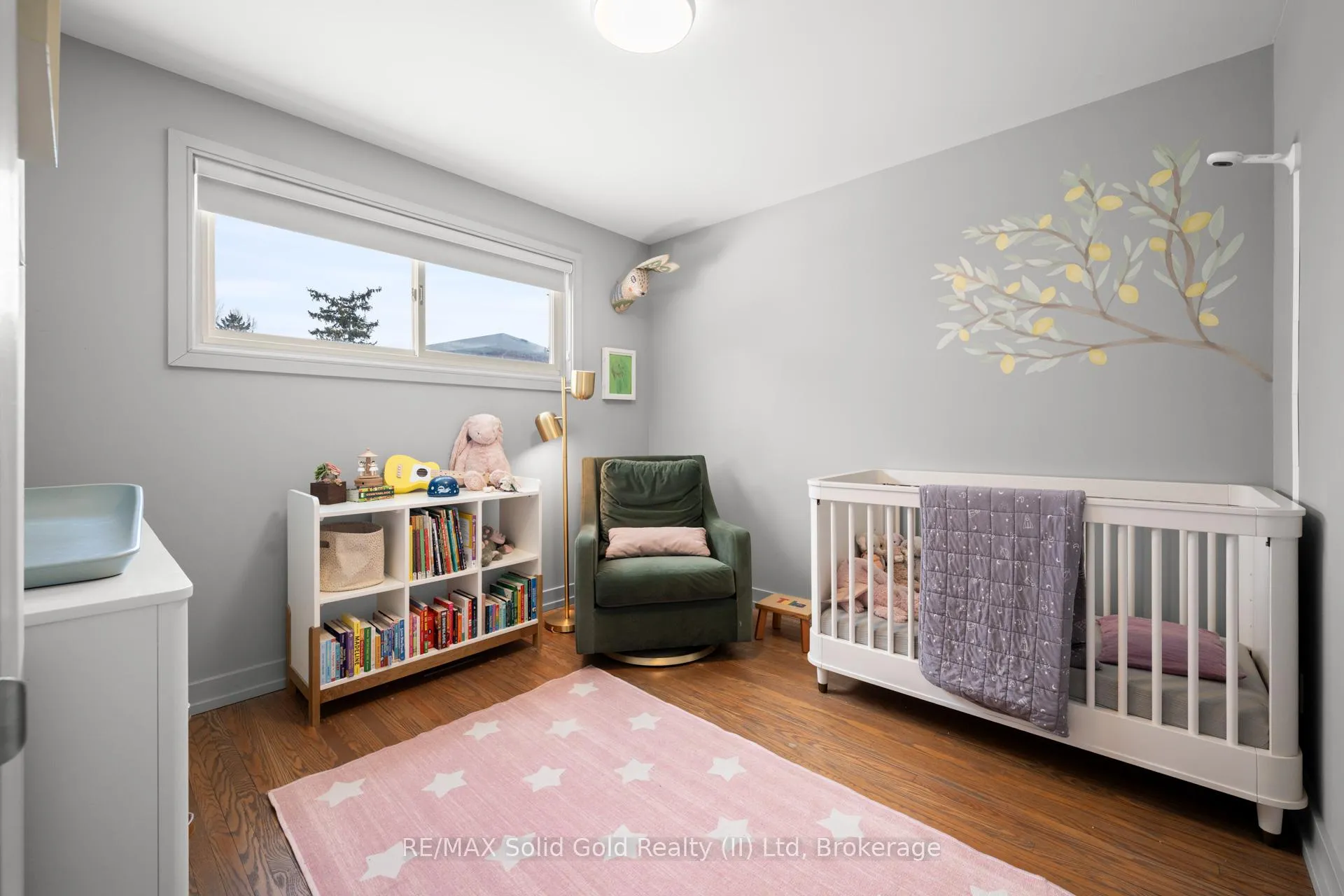 Photo 19 of 60 Kenwood Drive, Waterloo — HOMEH