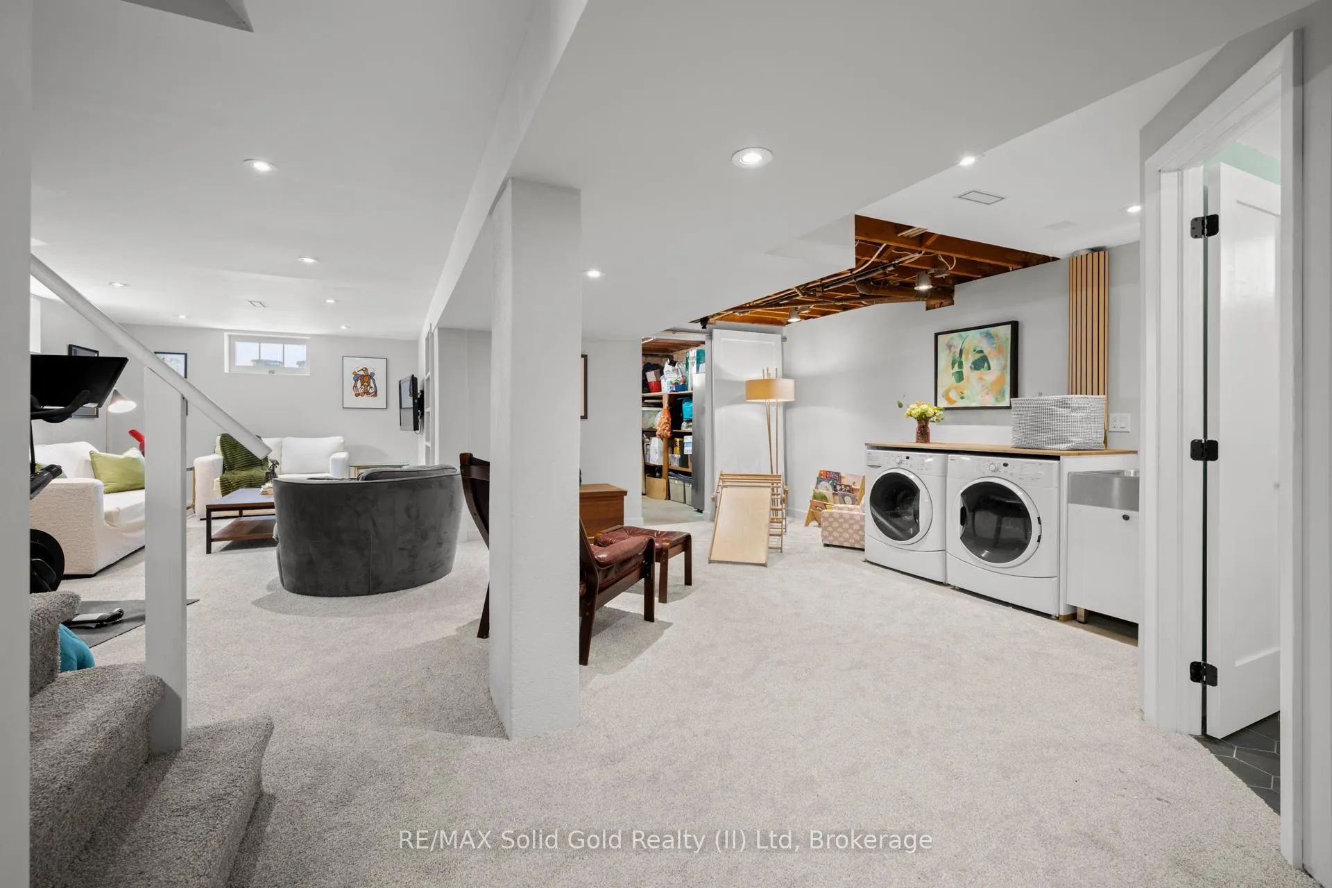 Photo 20 of 60 Kenwood Drive, Waterloo — HOMEH