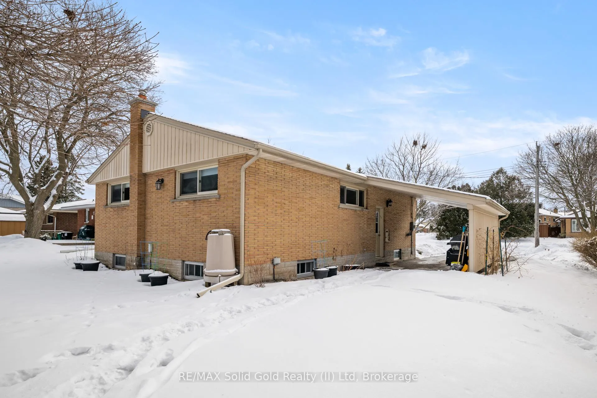 Photo 28 of 60 Kenwood Drive, Waterloo — HOMEH