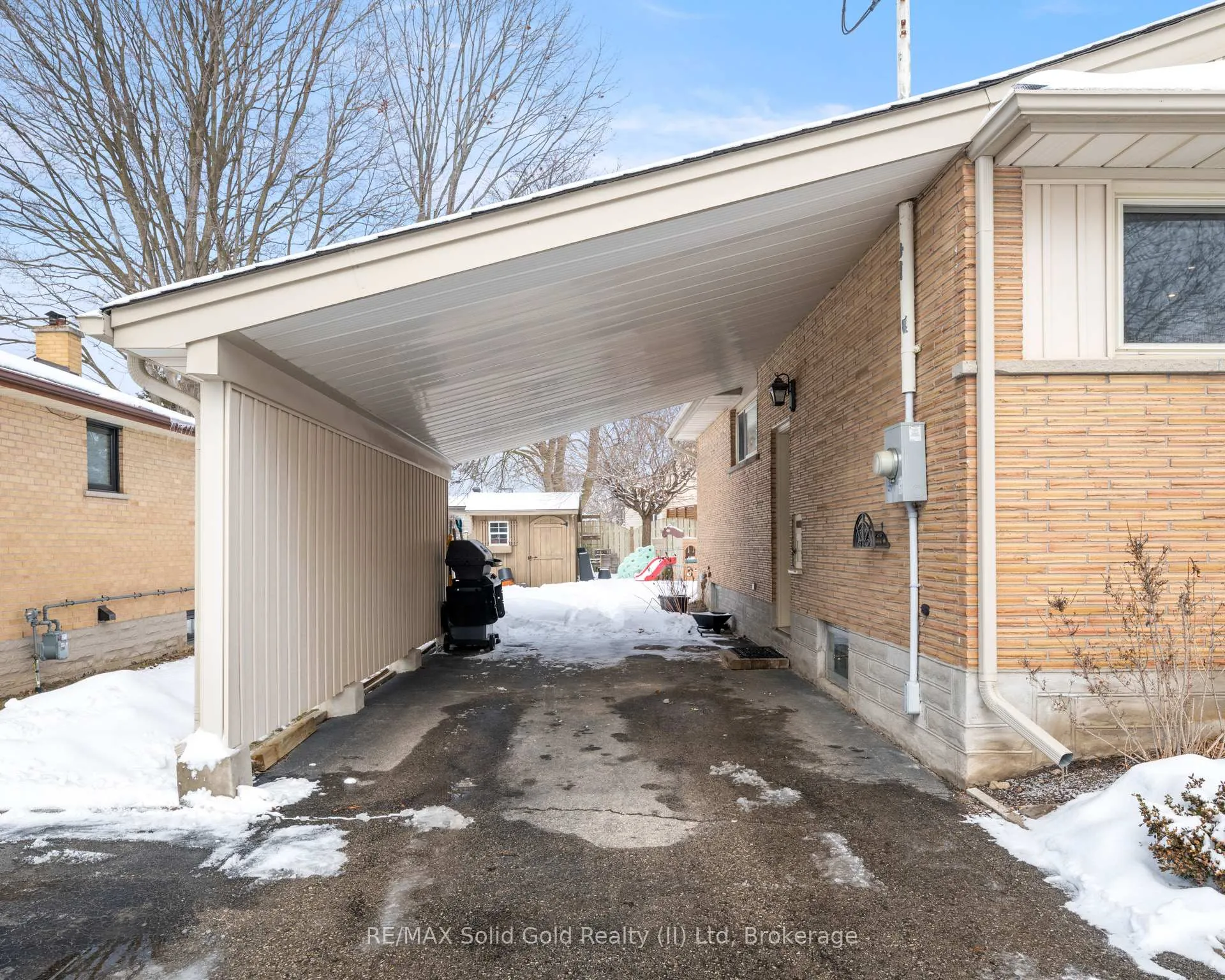 Photo 32 of 60 Kenwood Drive, Waterloo — HOMEH