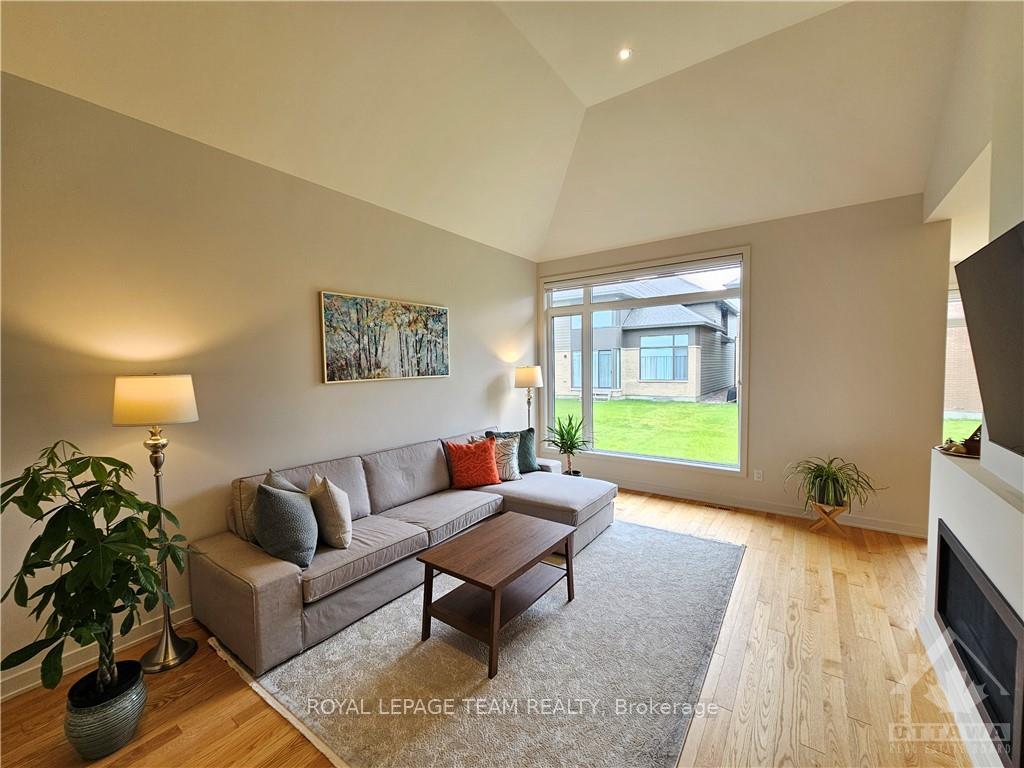 Photo 4 of 379 Shuttleworth Drive, Ottawa, Leitrim — HOMEH
