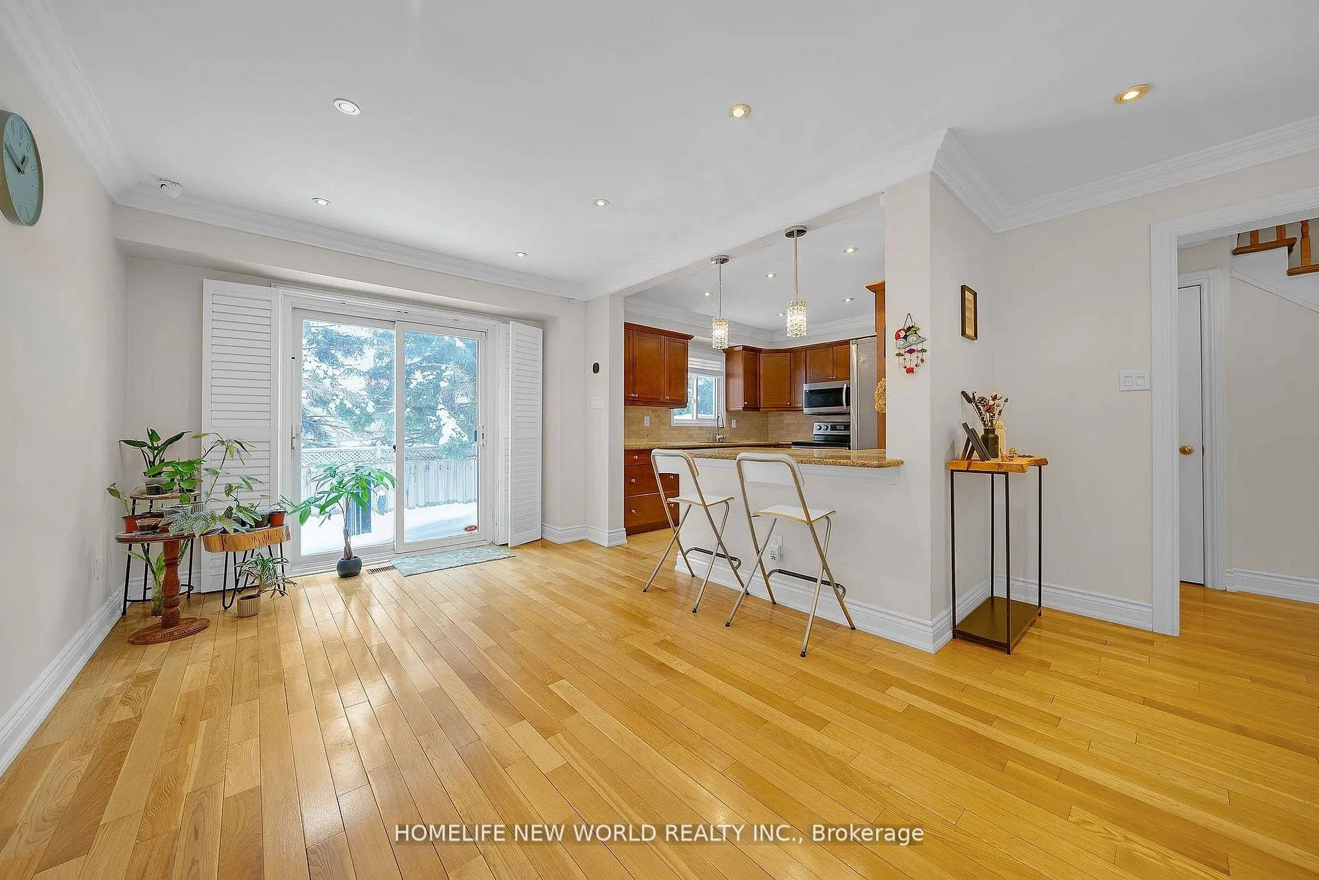 Photo 10 of 88 Judith Avenue, Vaughan, Brownridge — HOMEH