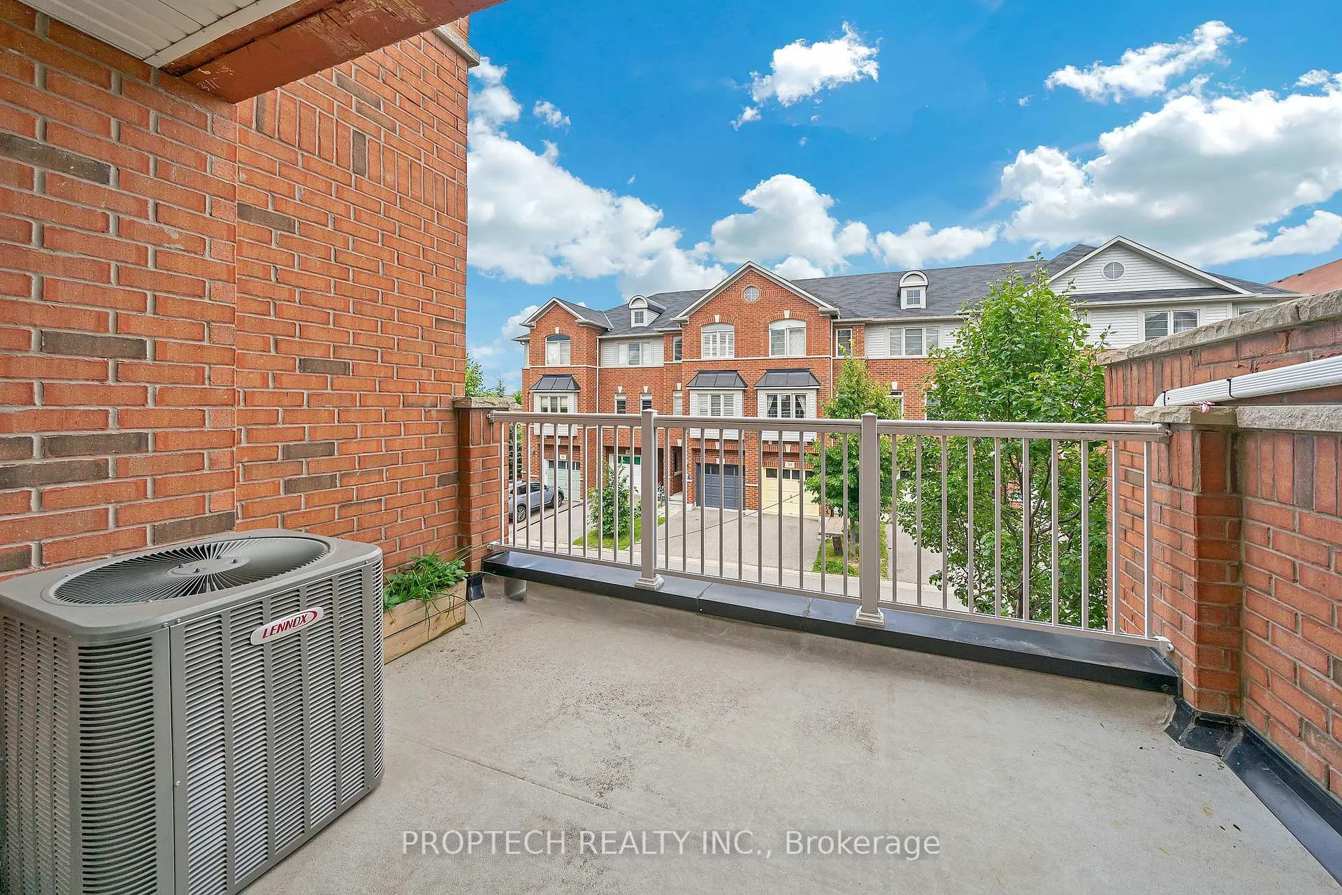 Photo 6 of 38 Beehive Lane, Markham, Wismer — HOMEH