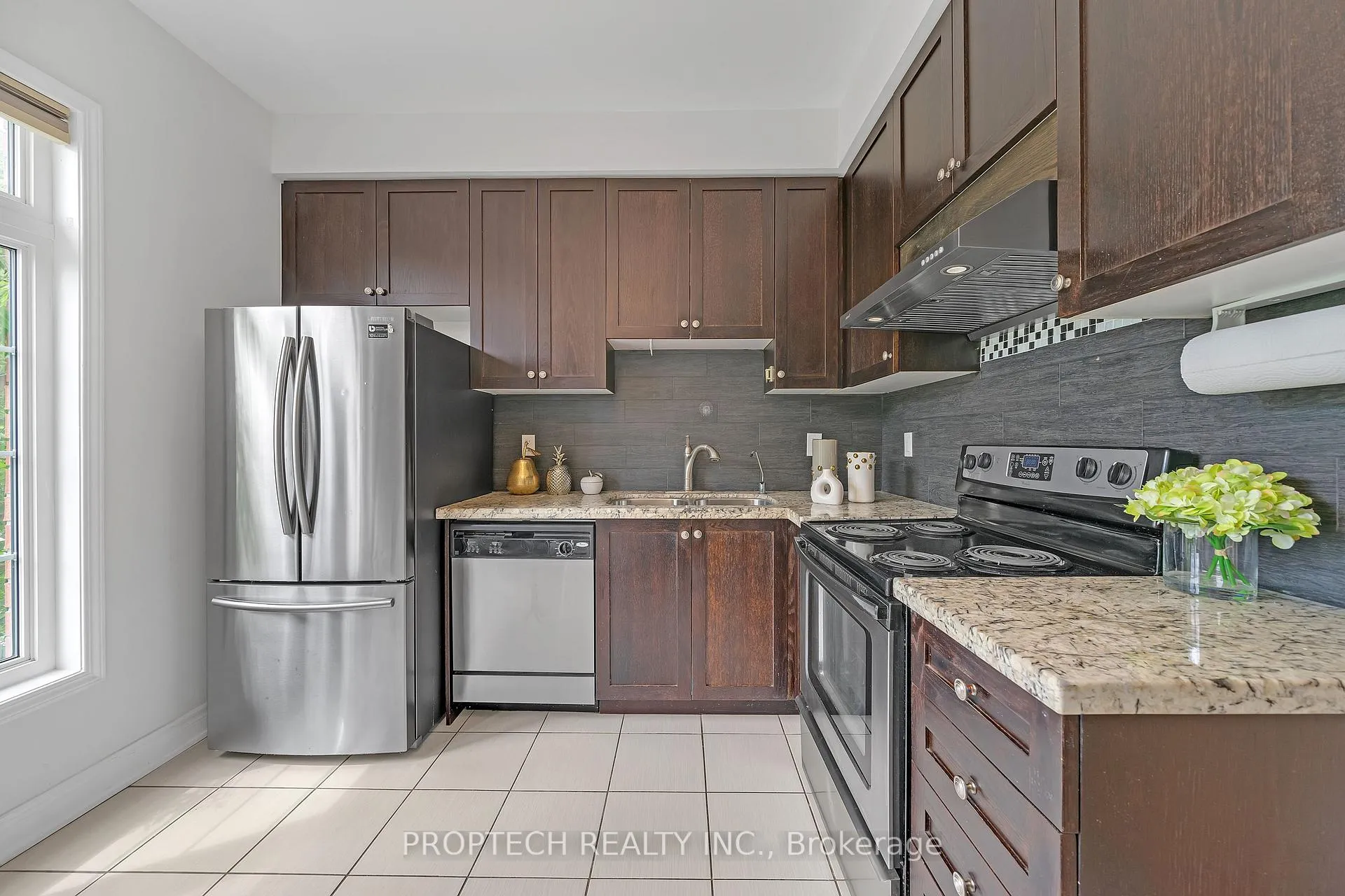 Photo 8 of 38 Beehive Lane, Markham, Wismer — HOMEH
