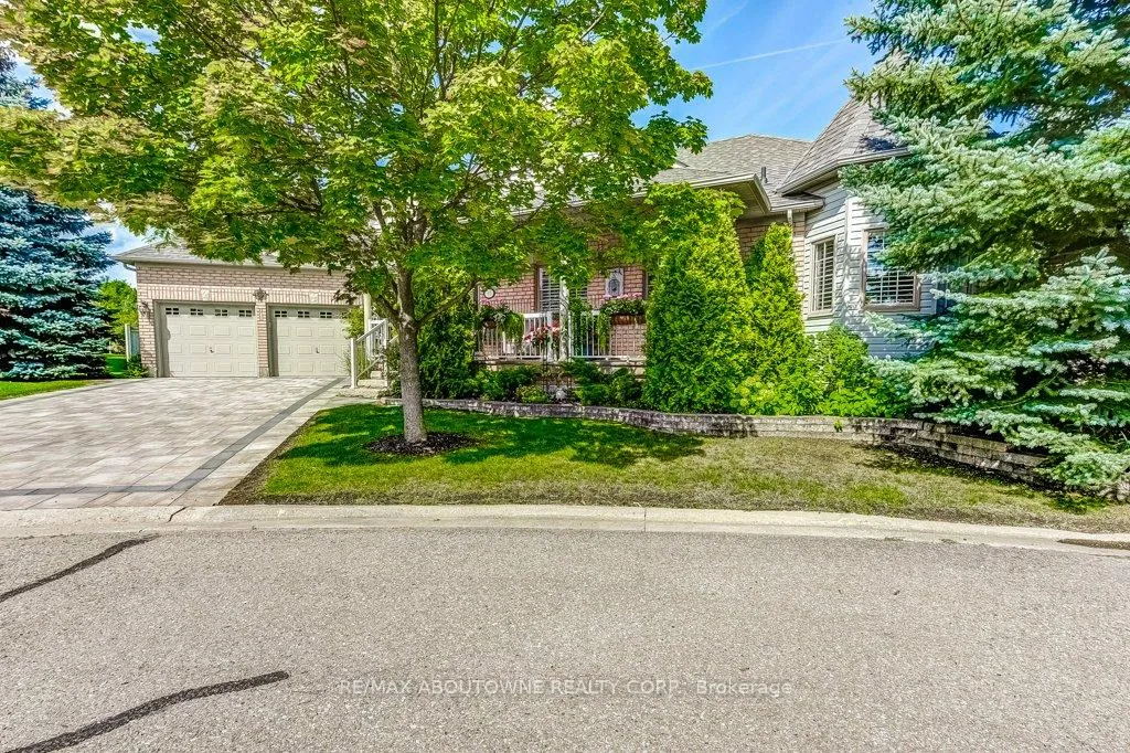 Photo 3 of Unit 27, 17 Orchard Park Gate, Brampton, Sandringham-Wellington — HOMEH