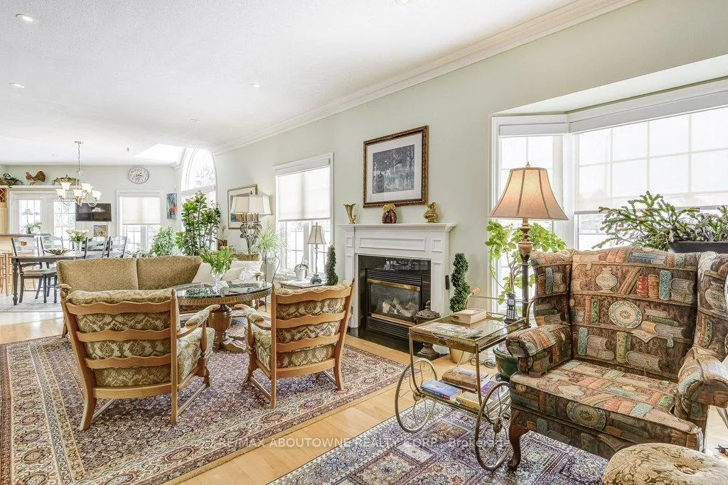 Photo 7 of Unit 27, 17 Orchard Park Gate, Brampton, Sandringham-Wellington — HOMEH