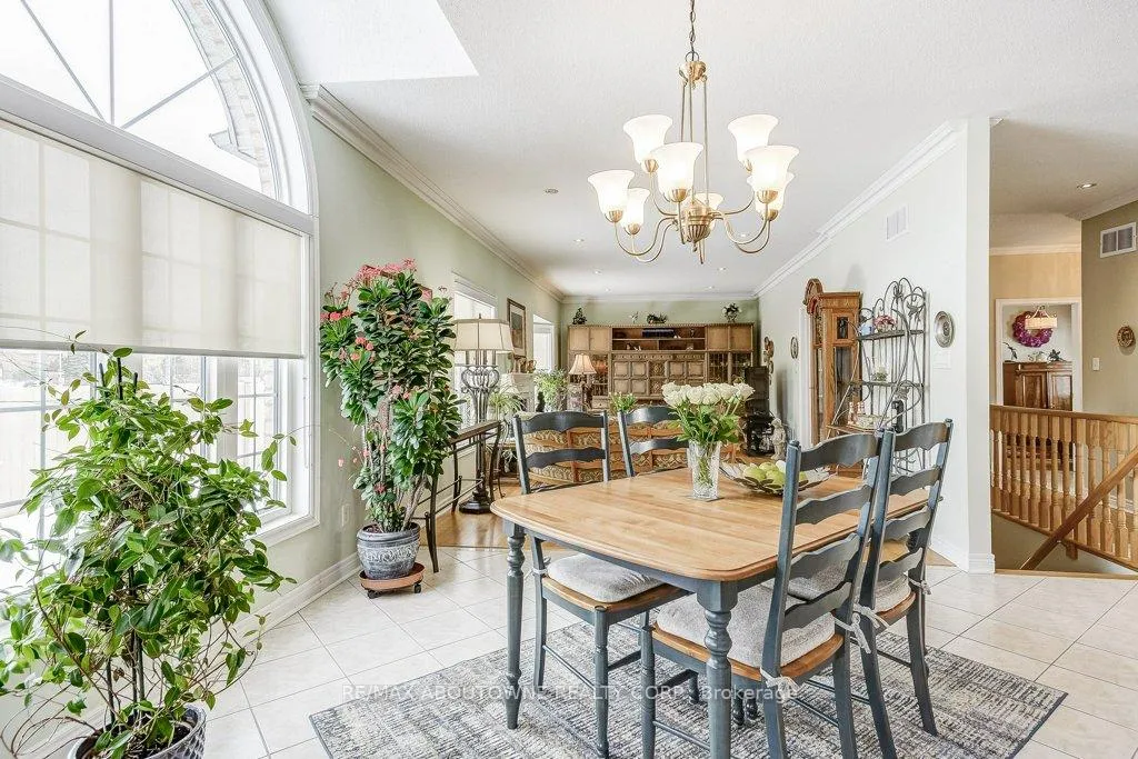 Photo 10 of Unit 27, 17 Orchard Park Gate, Brampton, Sandringham-Wellington — HOMEH