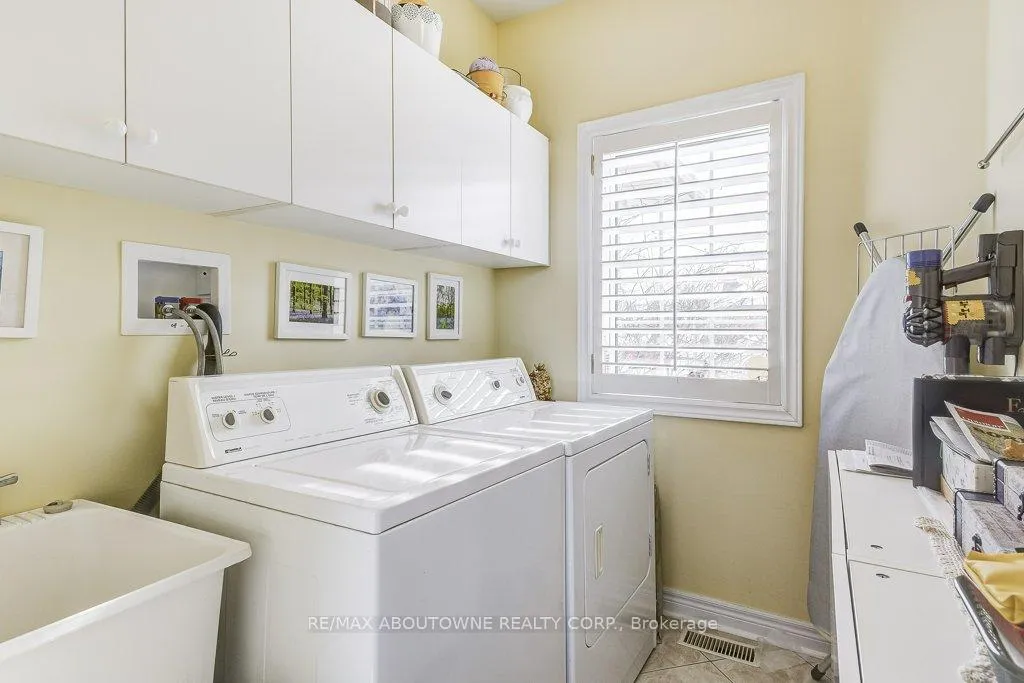 Photo 21 of Unit 27, 17 Orchard Park Gate, Brampton, Sandringham-Wellington — HOMEH