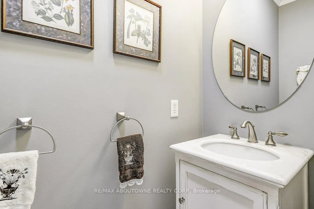 Photo 22 of Unit 27, 17 Orchard Park Gate, Brampton, Sandringham-Wellington — HOMEH