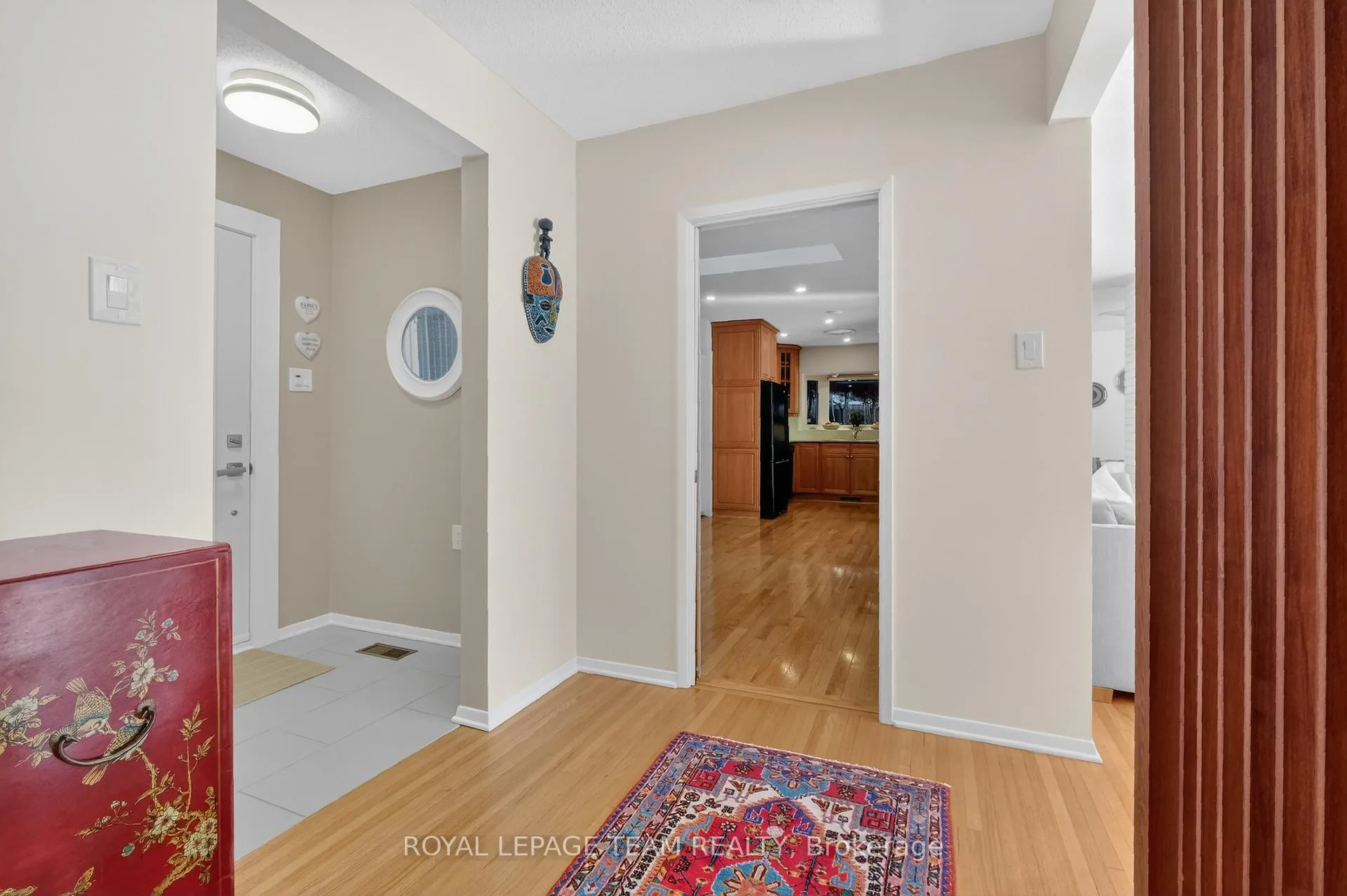 Photo 6 of 28 Tiffany Crescent, Ottawa, Kanata - Beaverbrook — HOMEH