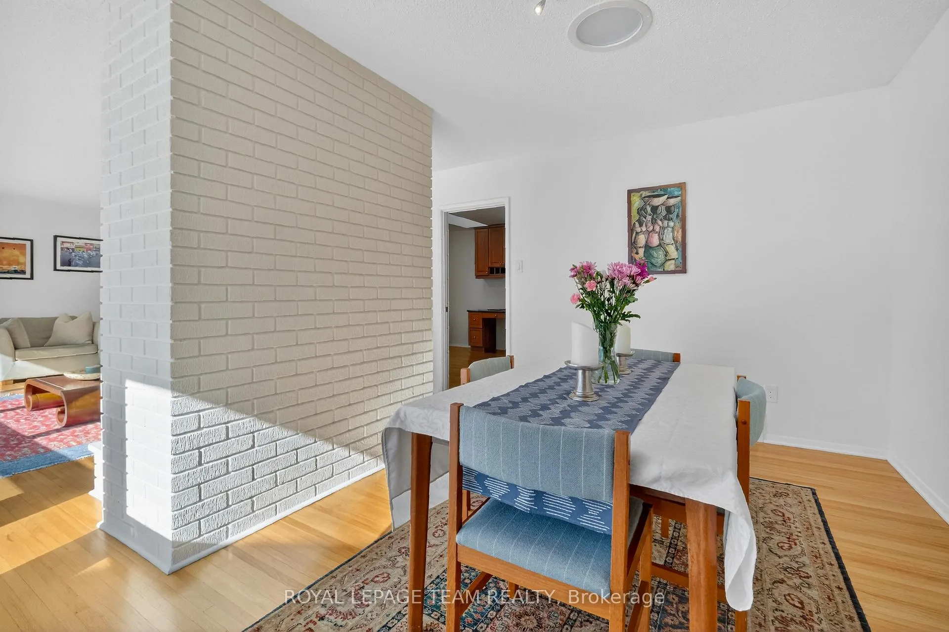 Photo 12 of 28 Tiffany Crescent, Ottawa, Kanata - Beaverbrook — HOMEH