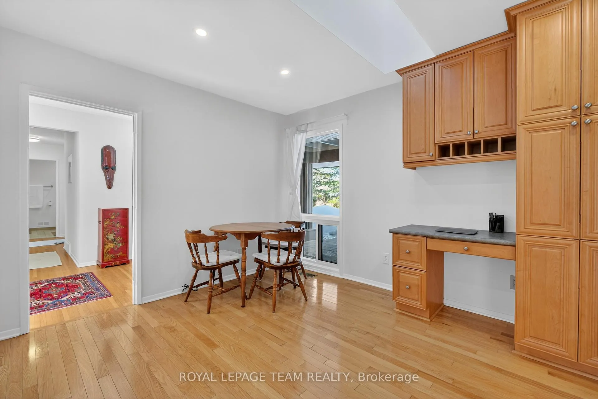 Photo 16 of 28 Tiffany Crescent, Ottawa, Kanata - Beaverbrook — HOMEH
