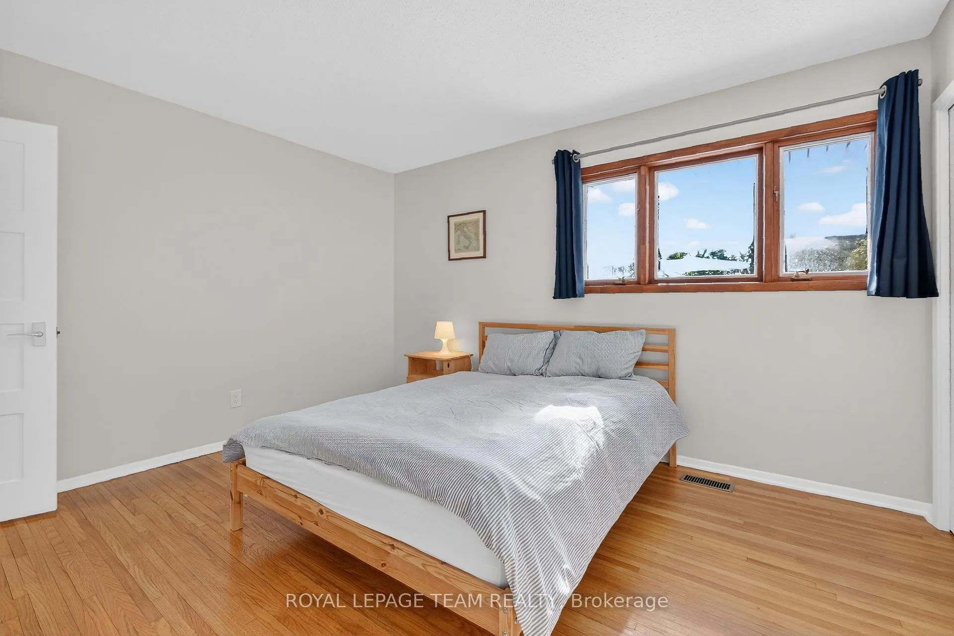 Photo 22 of 28 Tiffany Crescent, Ottawa, Kanata - Beaverbrook — HOMEH