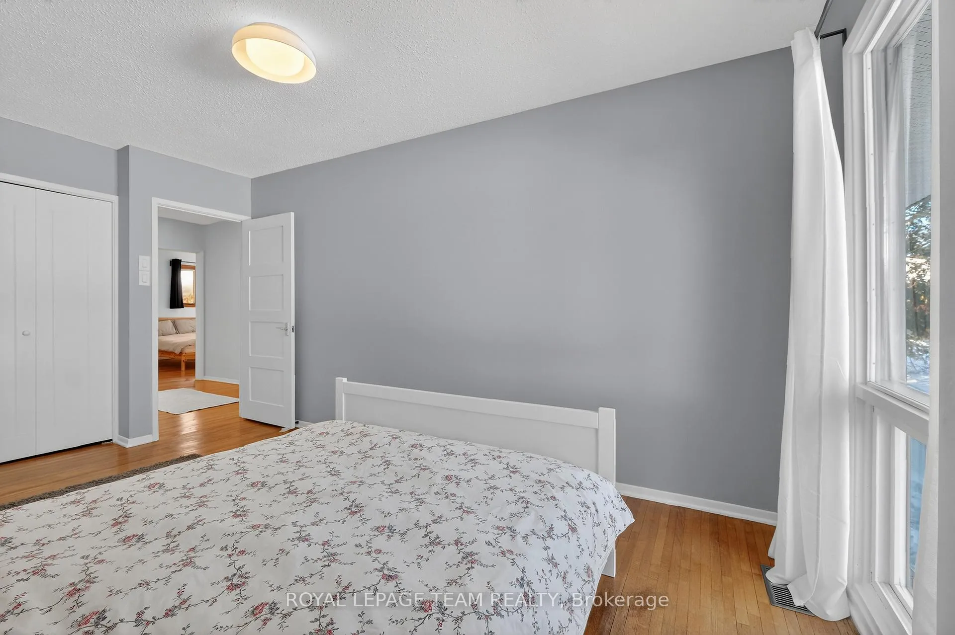 Photo 24 of 28 Tiffany Crescent, Ottawa, Kanata - Beaverbrook — HOMEH