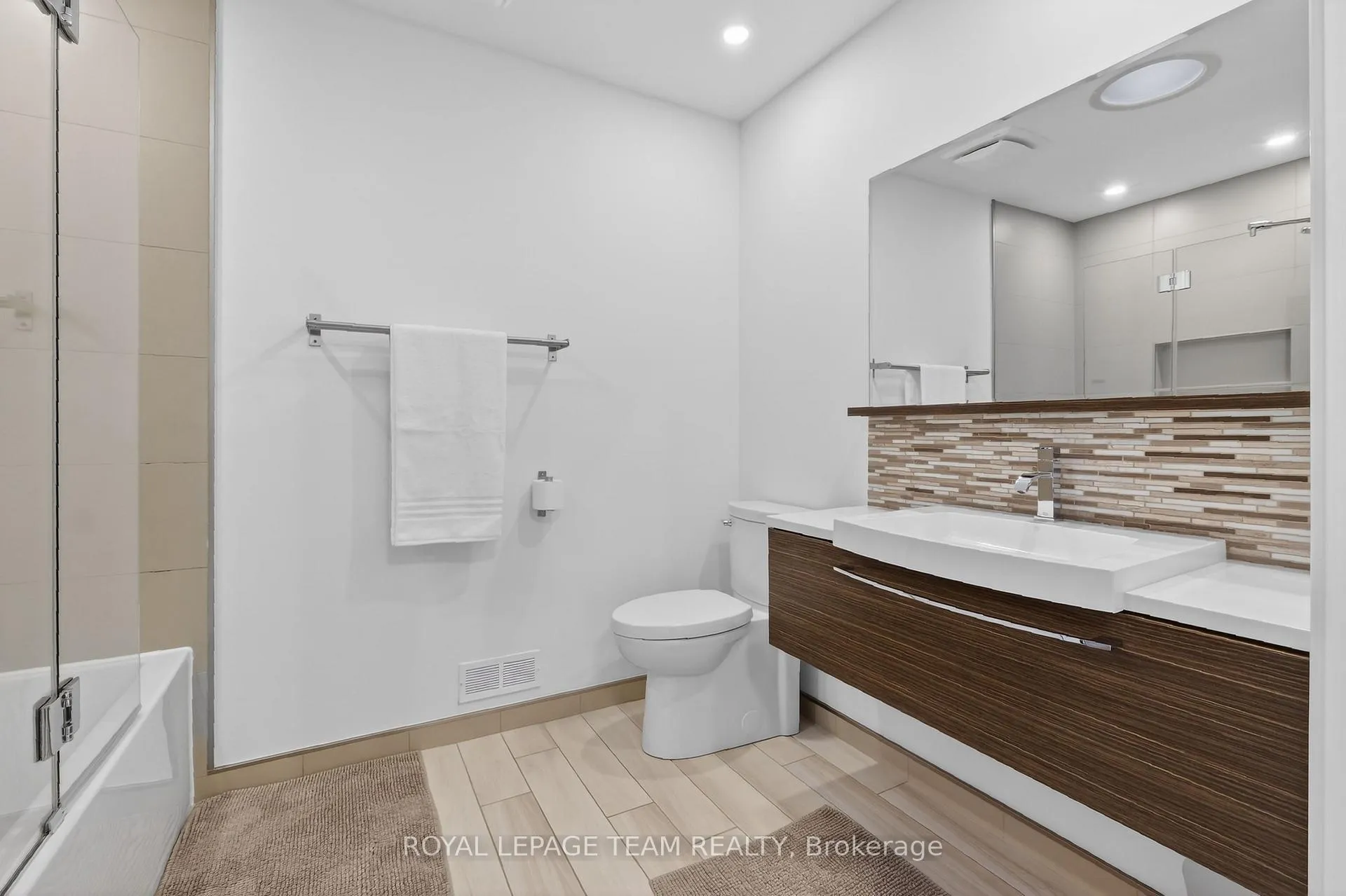 Photo 27 of 28 Tiffany Crescent, Ottawa, Kanata - Beaverbrook — HOMEH