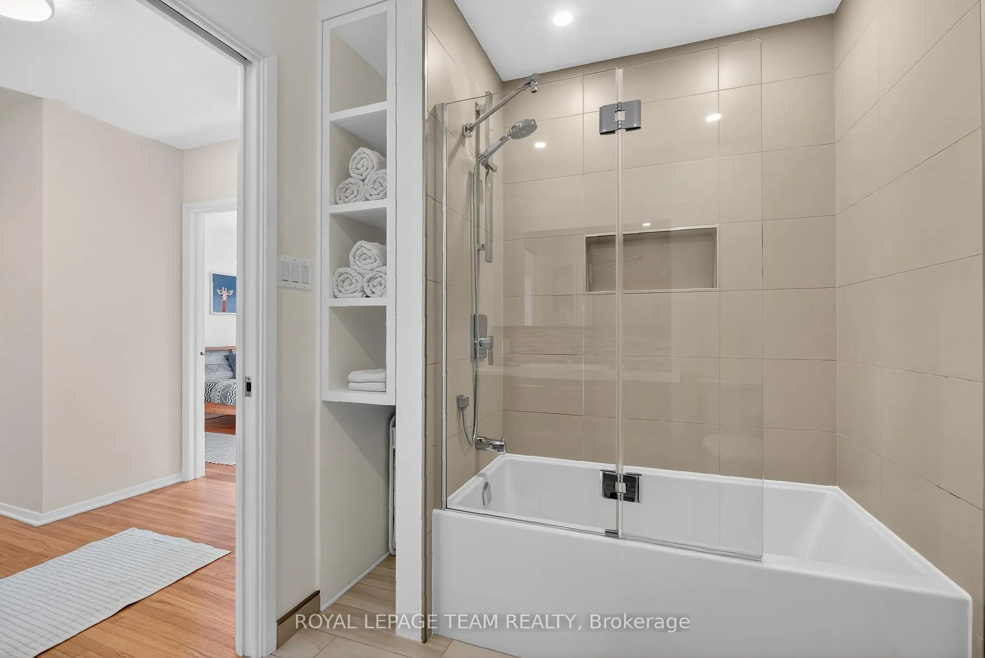 Photo 28 of 28 Tiffany Crescent, Ottawa, Kanata - Beaverbrook — HOMEH