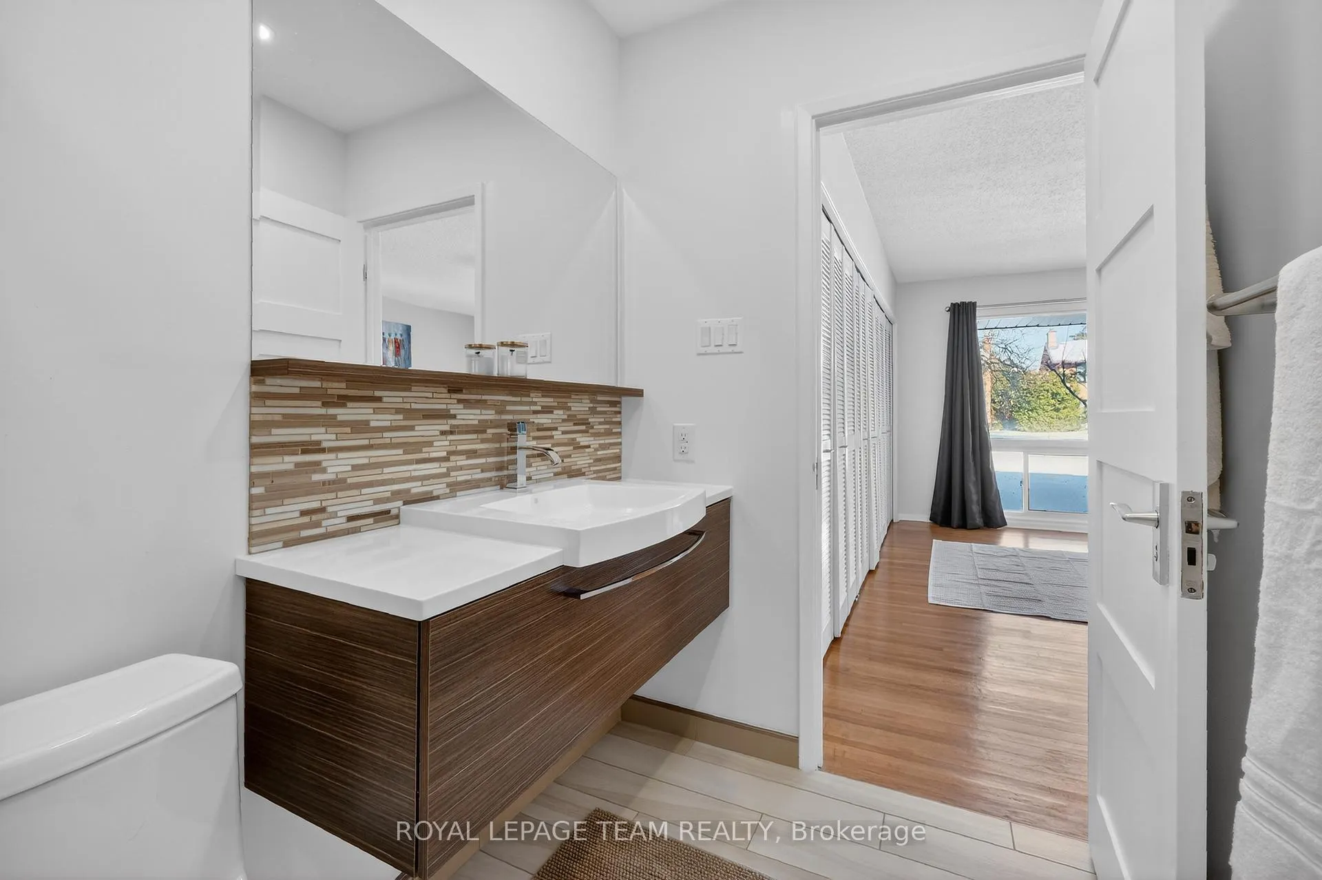 Photo 30 of 28 Tiffany Crescent, Ottawa, Kanata - Beaverbrook — HOMEH