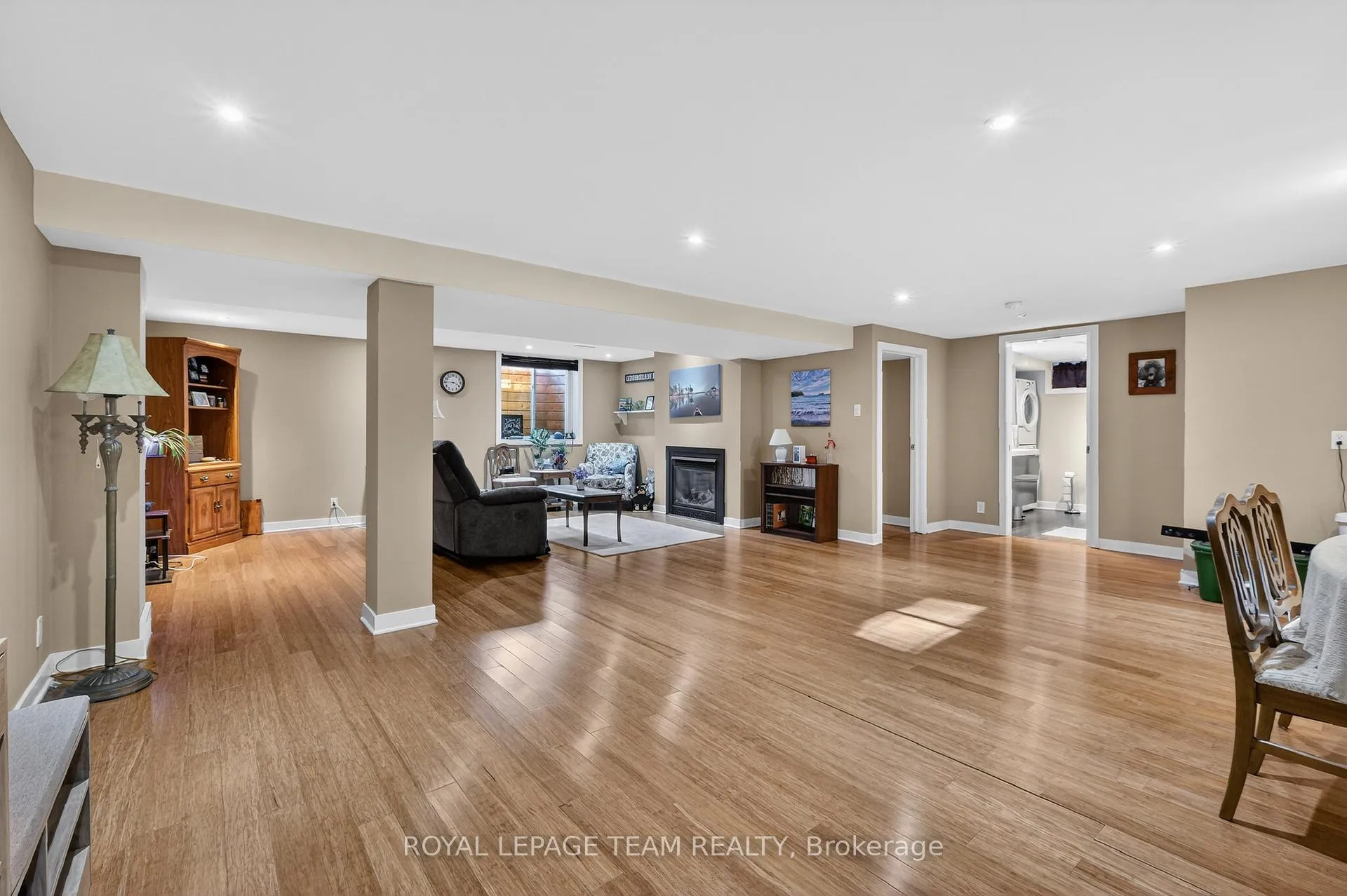 Photo 32 of 28 Tiffany Crescent, Ottawa, Kanata - Beaverbrook — HOMEH