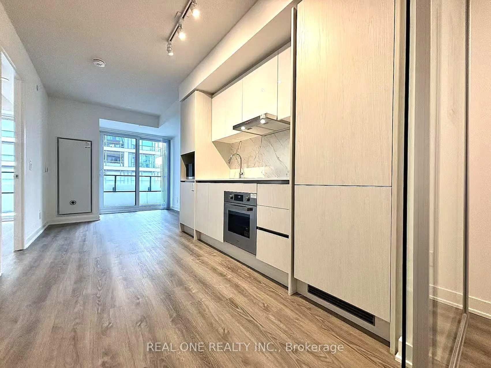 Photo 11 of Unit 712, 180 Front Street E, Toronto, Moss Park — HOMEH