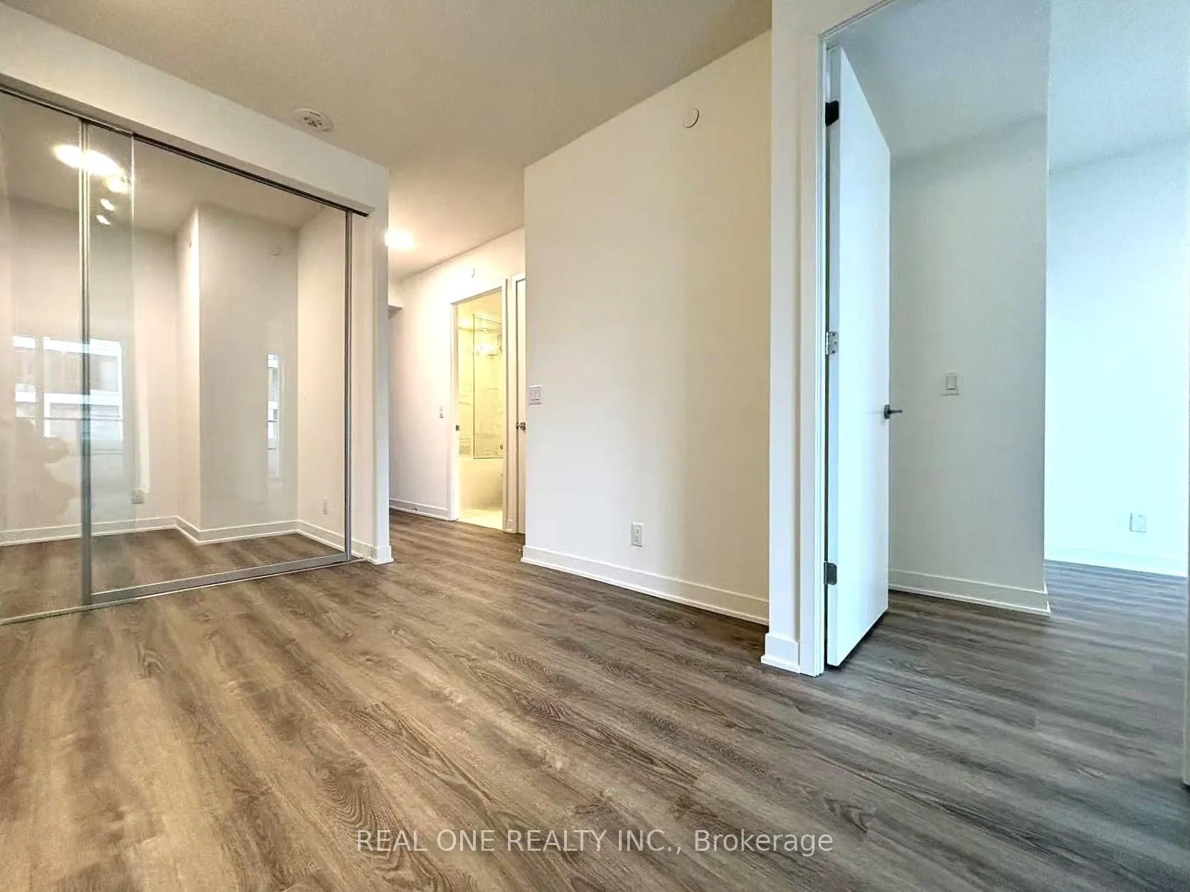 Photo 15 of Unit 712, 180 Front Street E, Toronto, Moss Park — HOMEH