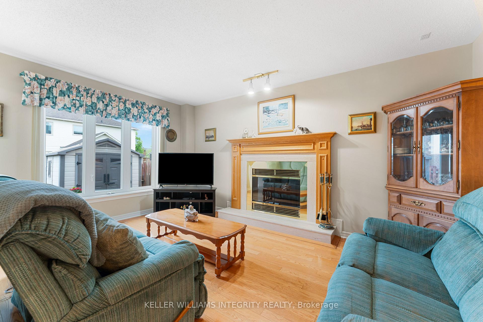 Photo 10 of 1643 Blohm Drive, Ottawa, Hunt Club Park — HOMEH