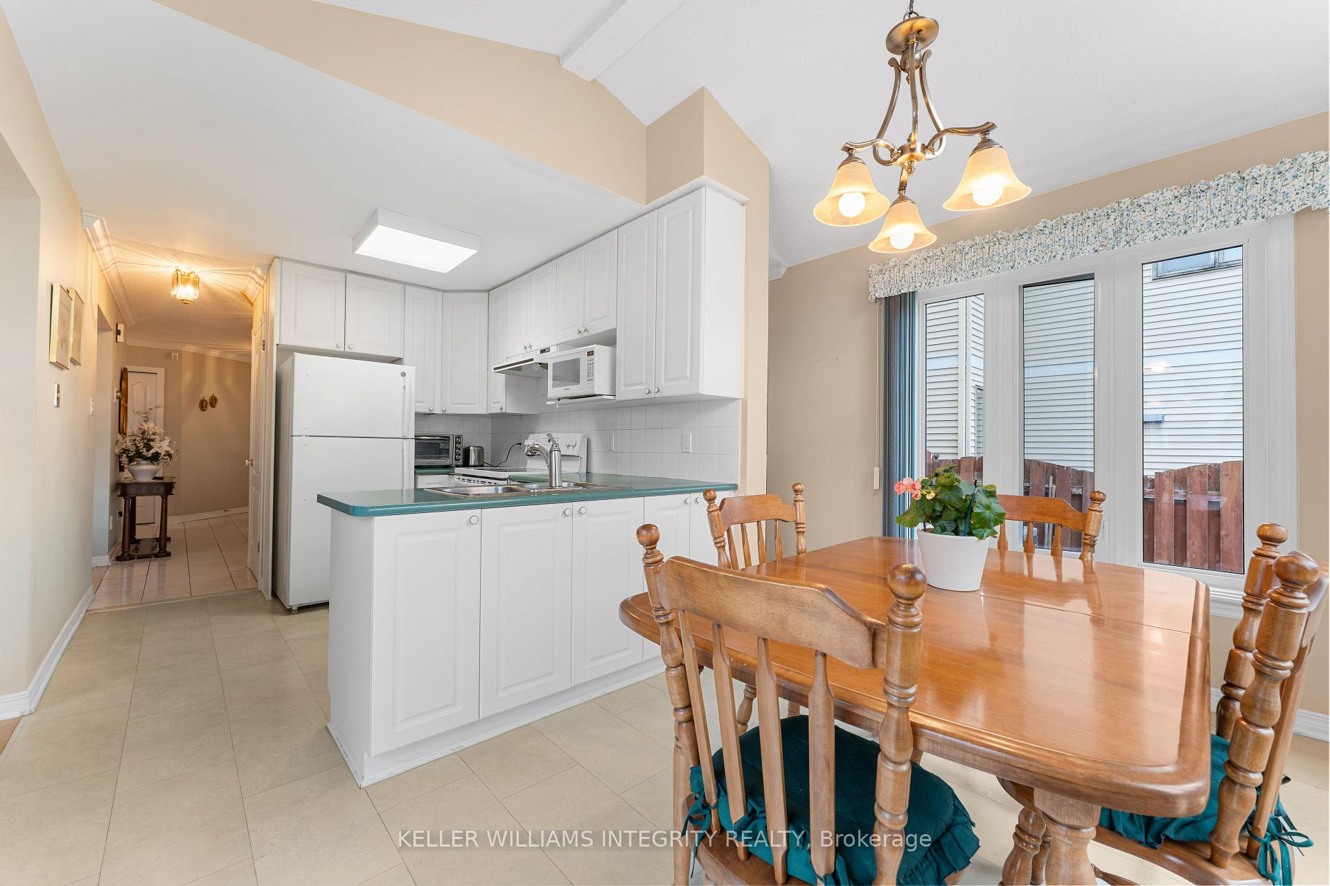 Photo 15 of 1643 Blohm Drive, Ottawa, Hunt Club Park — HOMEH