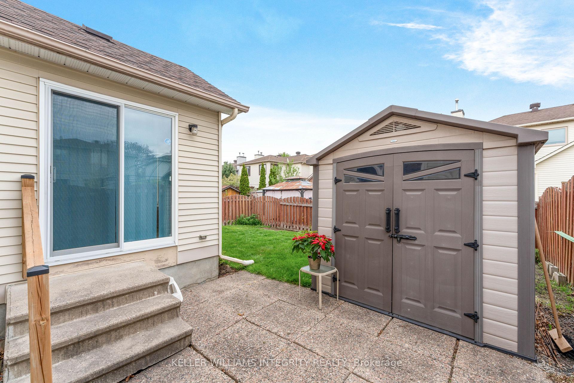 Photo 33 of 1643 Blohm Drive, Ottawa, Hunt Club Park — HOMEH
