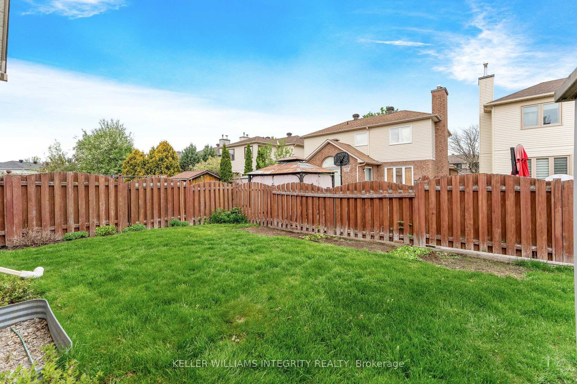 Photo 34 of 1643 Blohm Drive, Ottawa, Hunt Club Park — HOMEH
